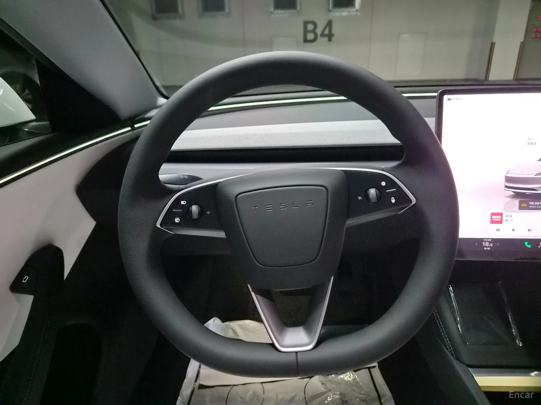 Tesla Model 3 превью 11