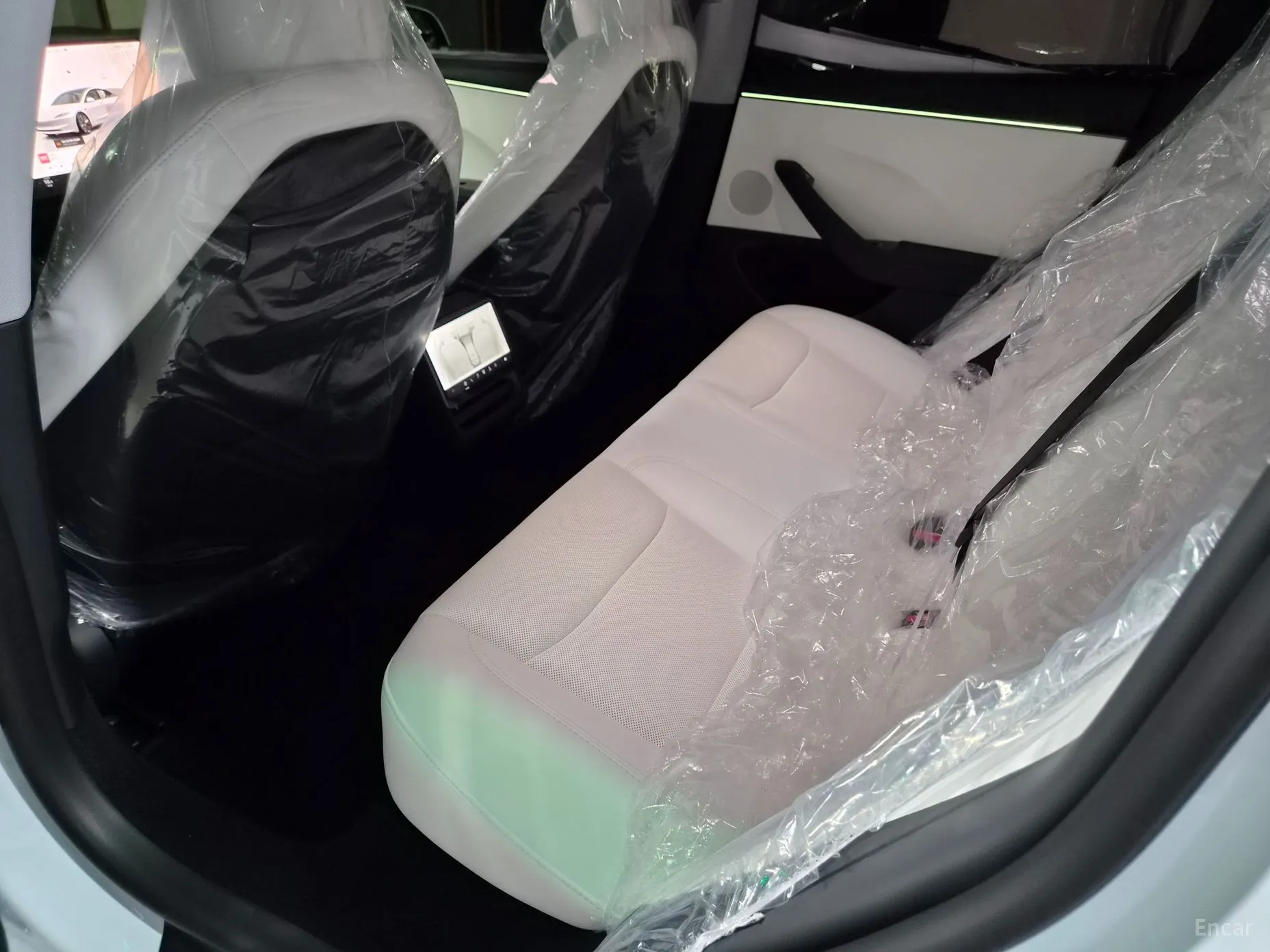 Tesla Model 3 превью 13