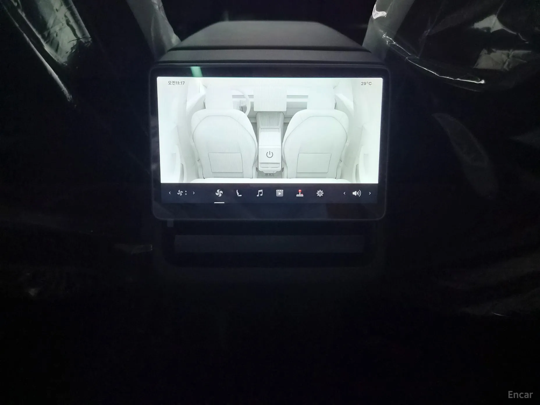 Tesla Model 3 превью 14