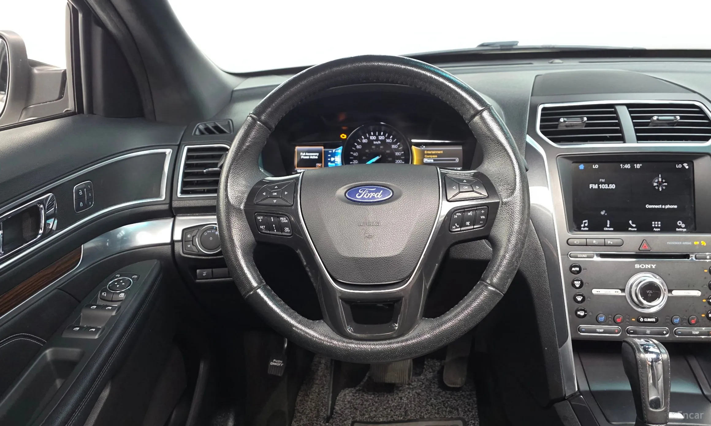 Ford Explorer превью 12