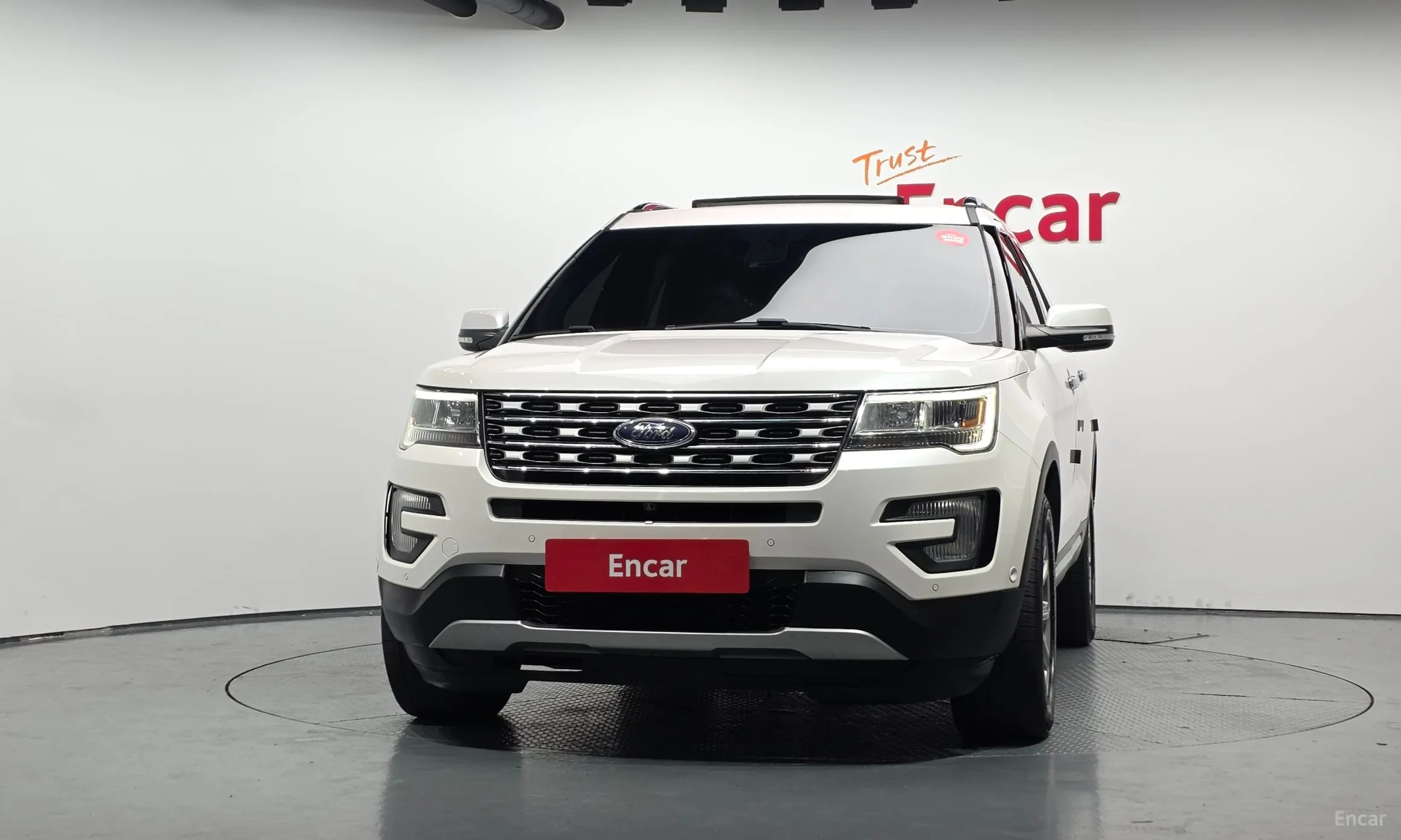 Ford Explorer превью 3