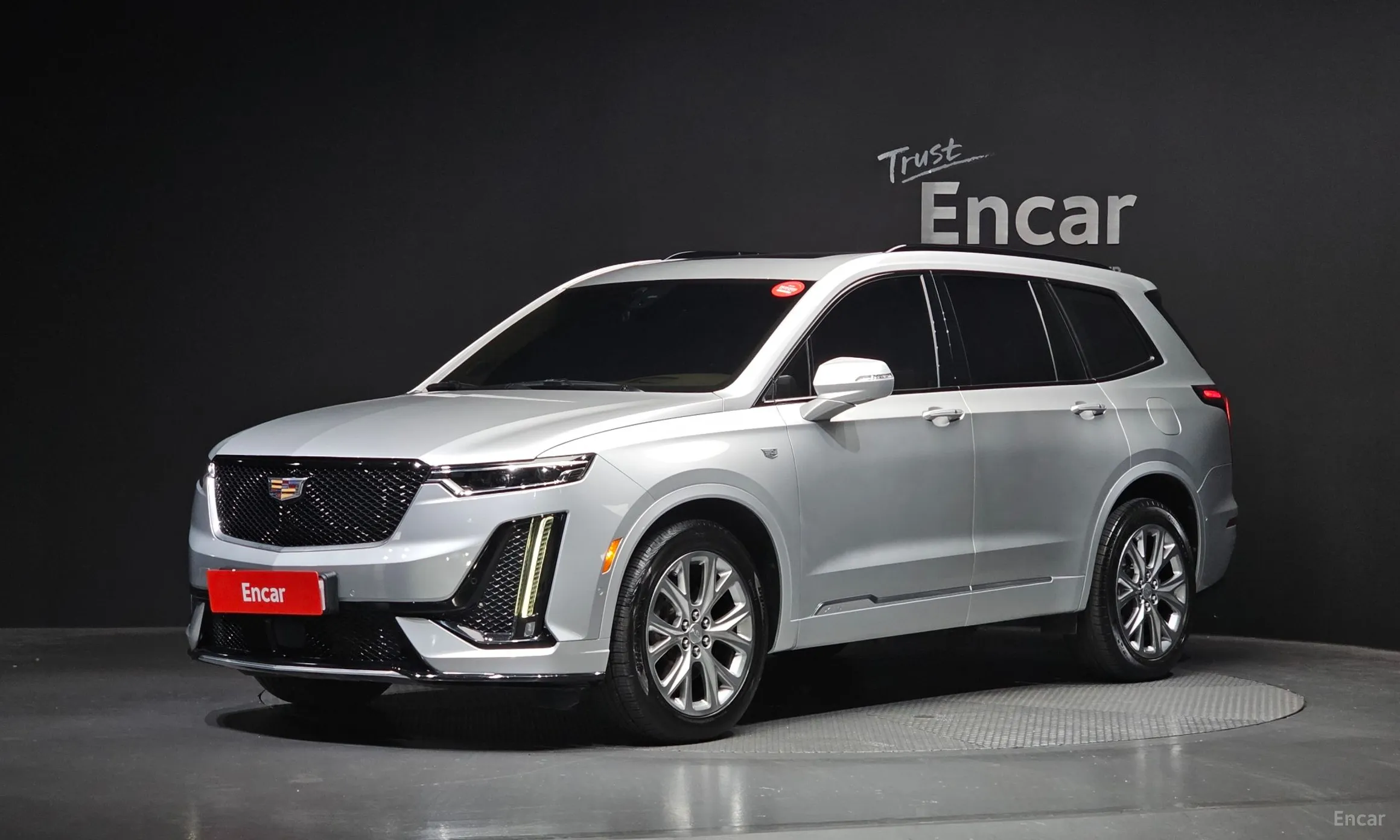 XT6