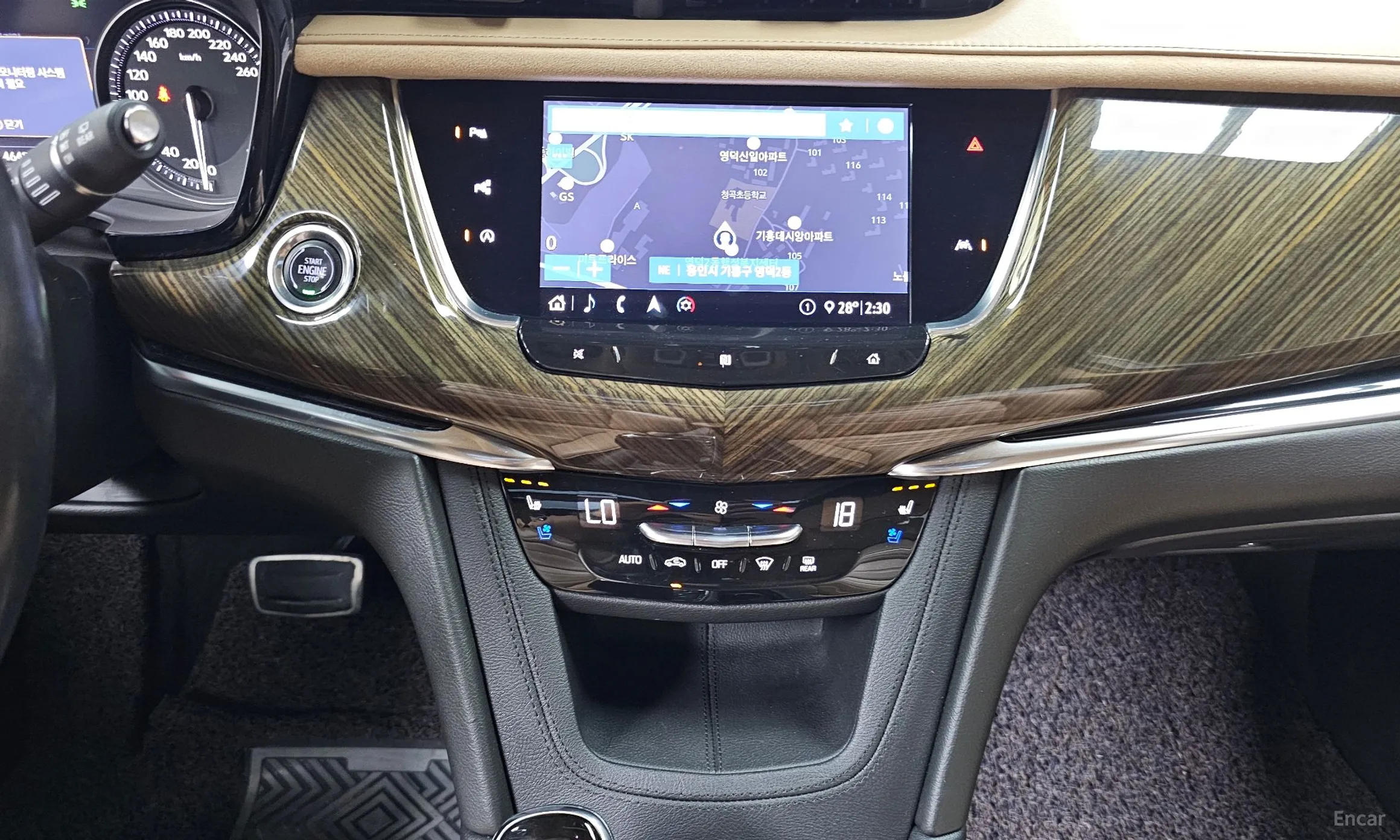 Cadillac XT6 превью 14