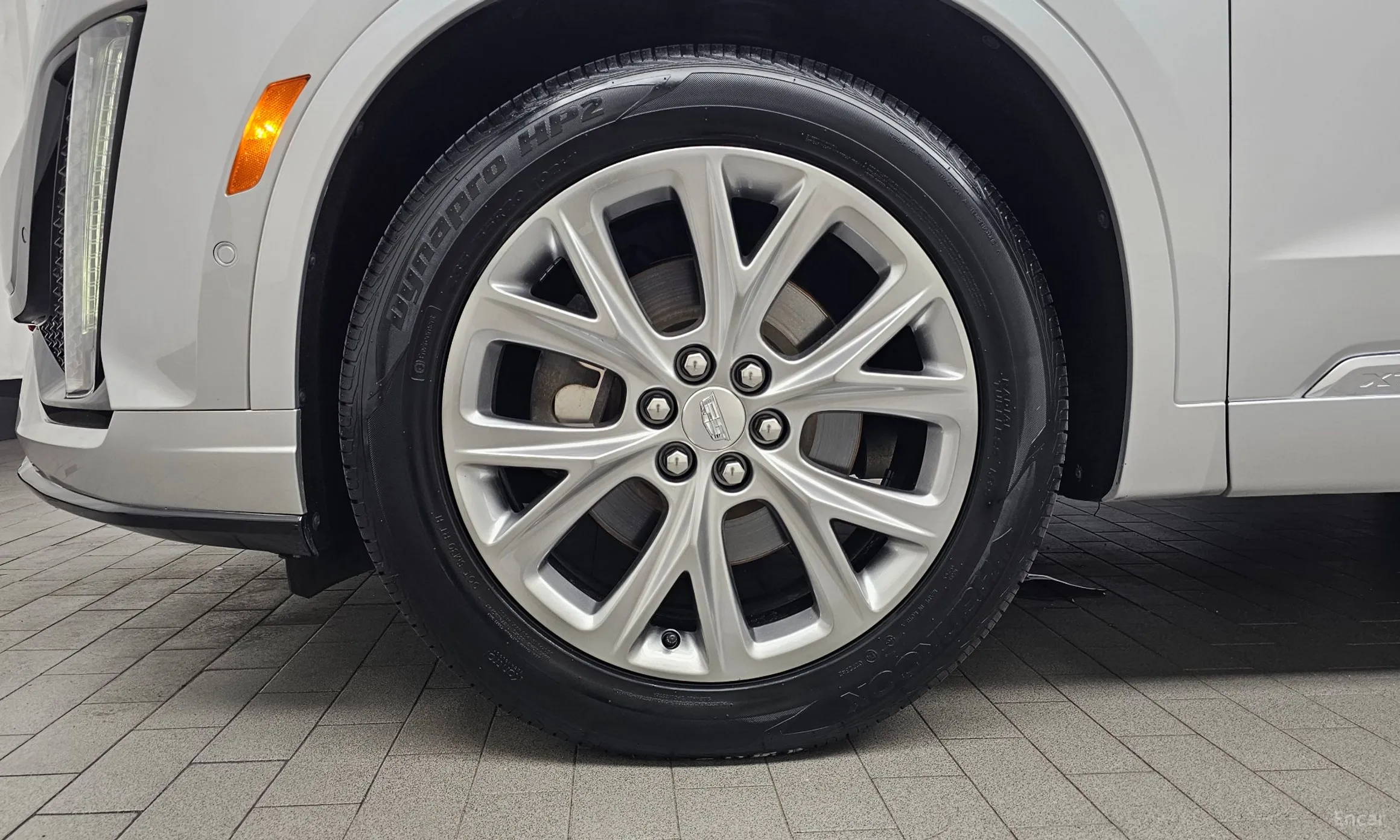 Cadillac XT6 превью 5