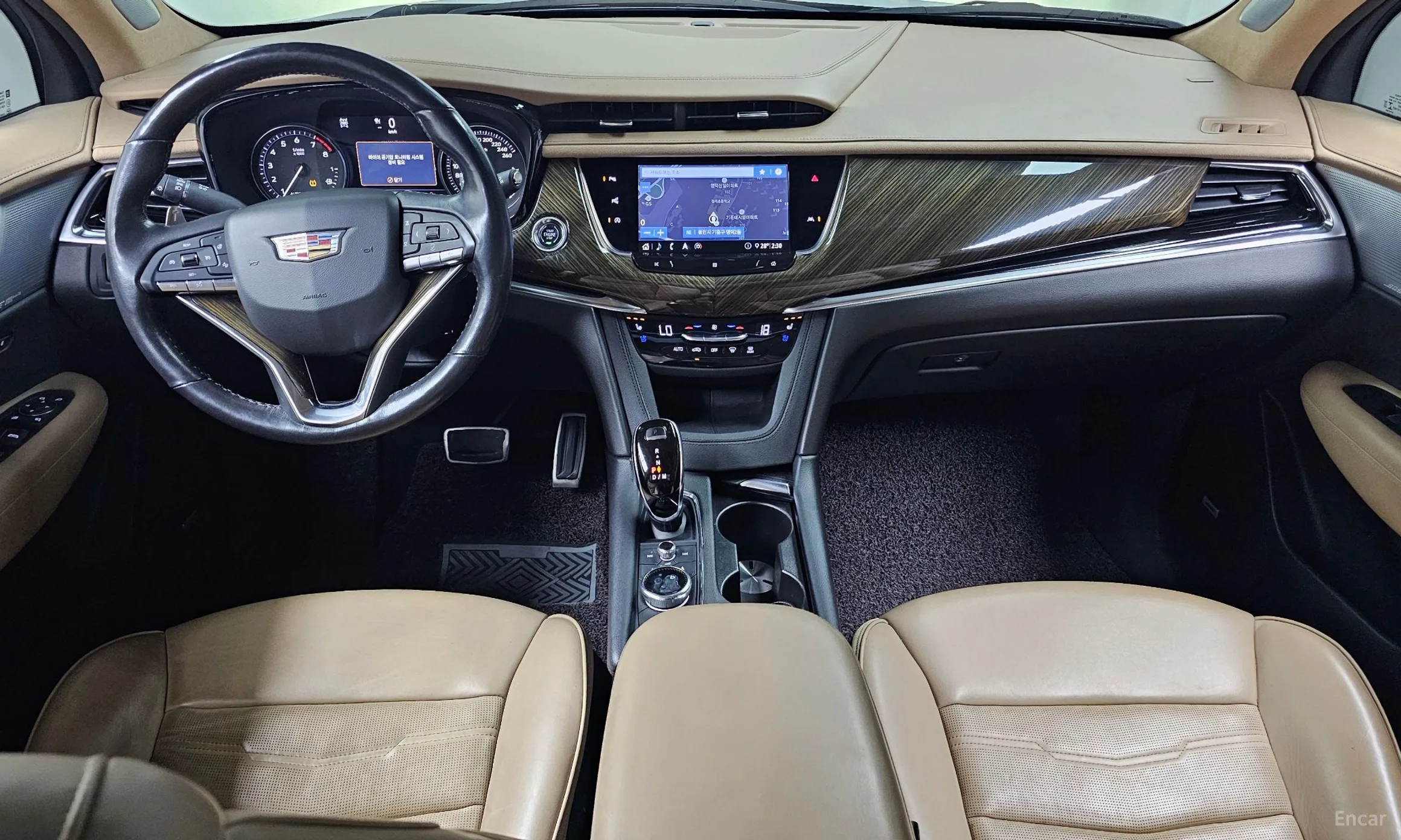 Cadillac XT6 превью 7