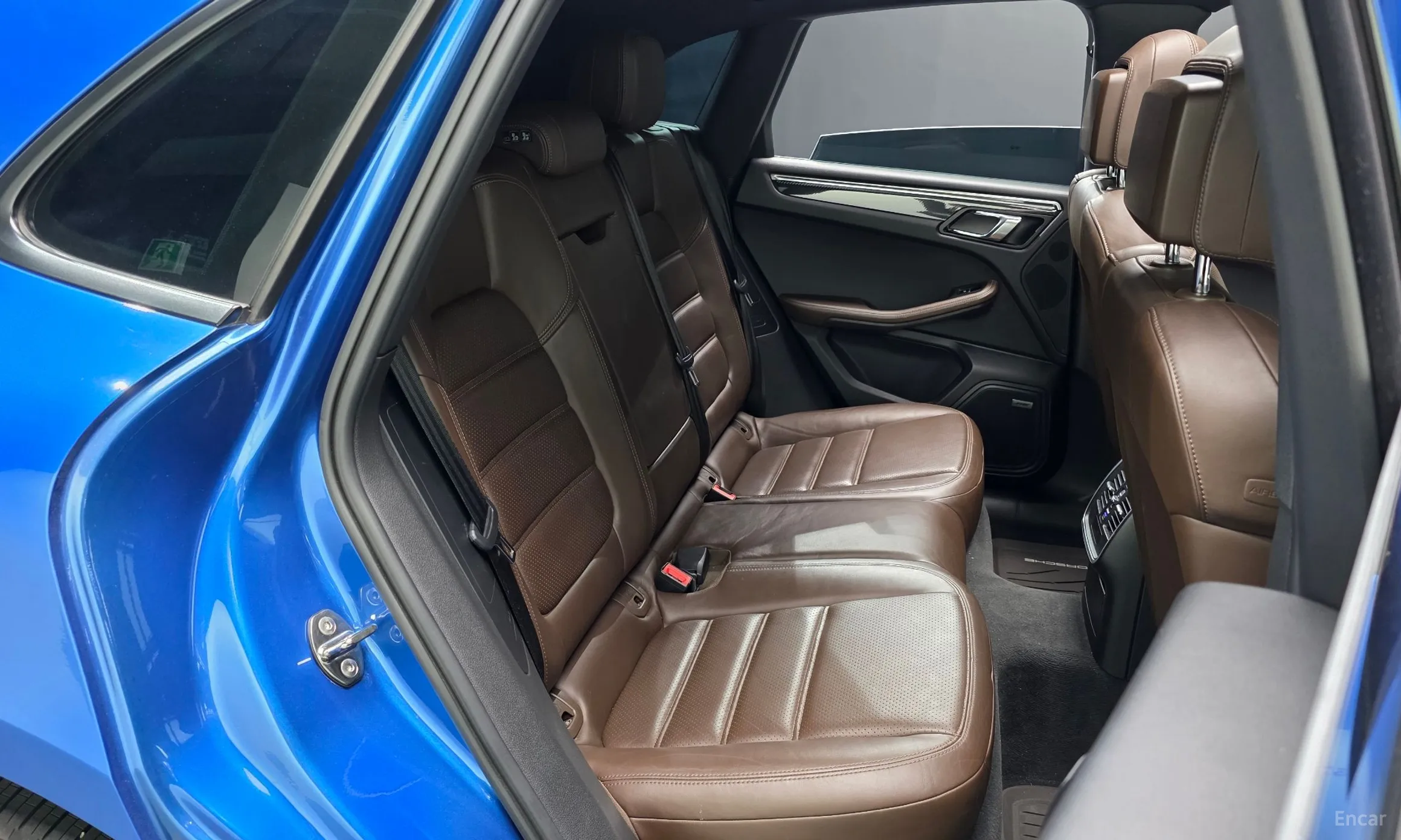 Porsche Macan превью 11