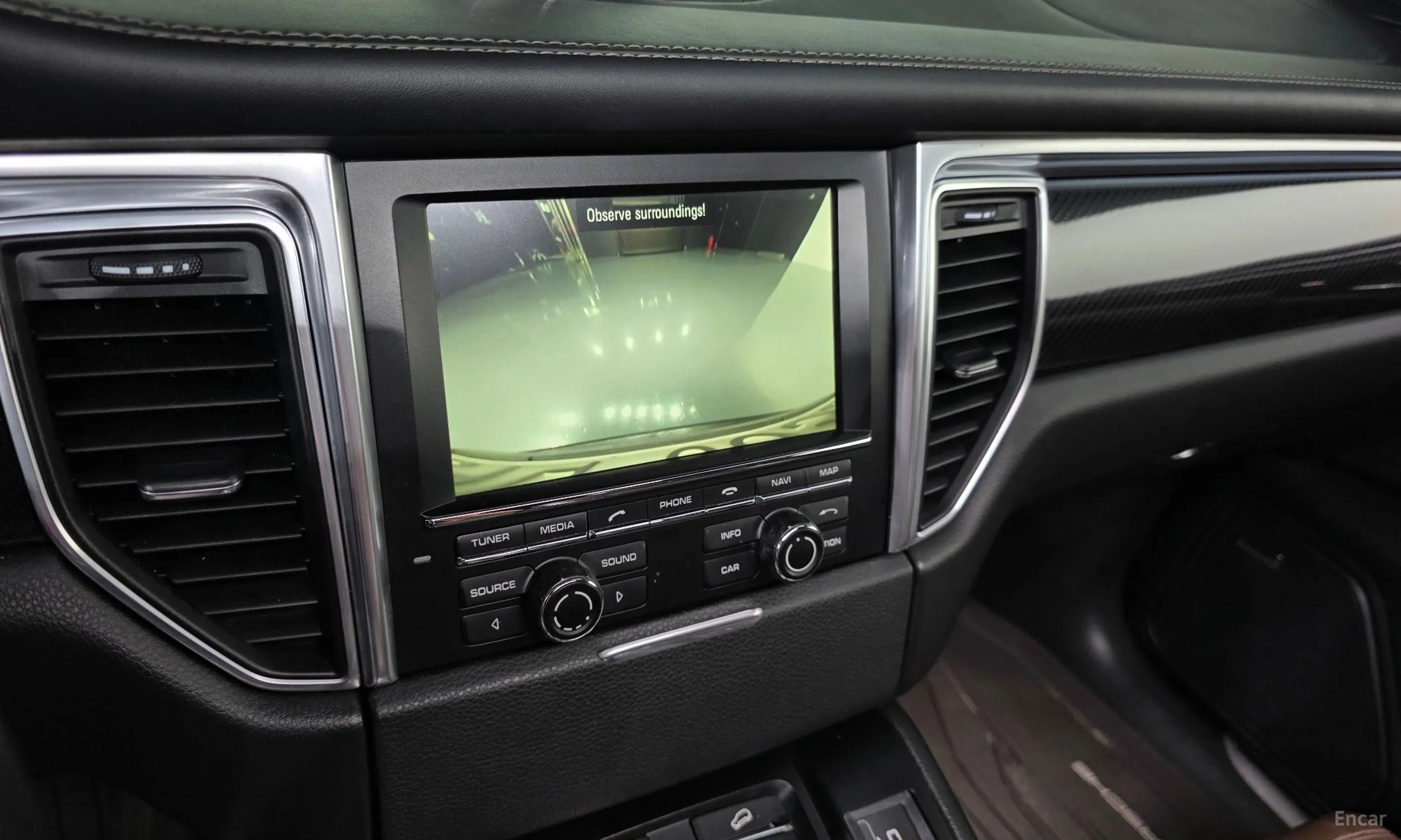 Porsche Macan превью 16