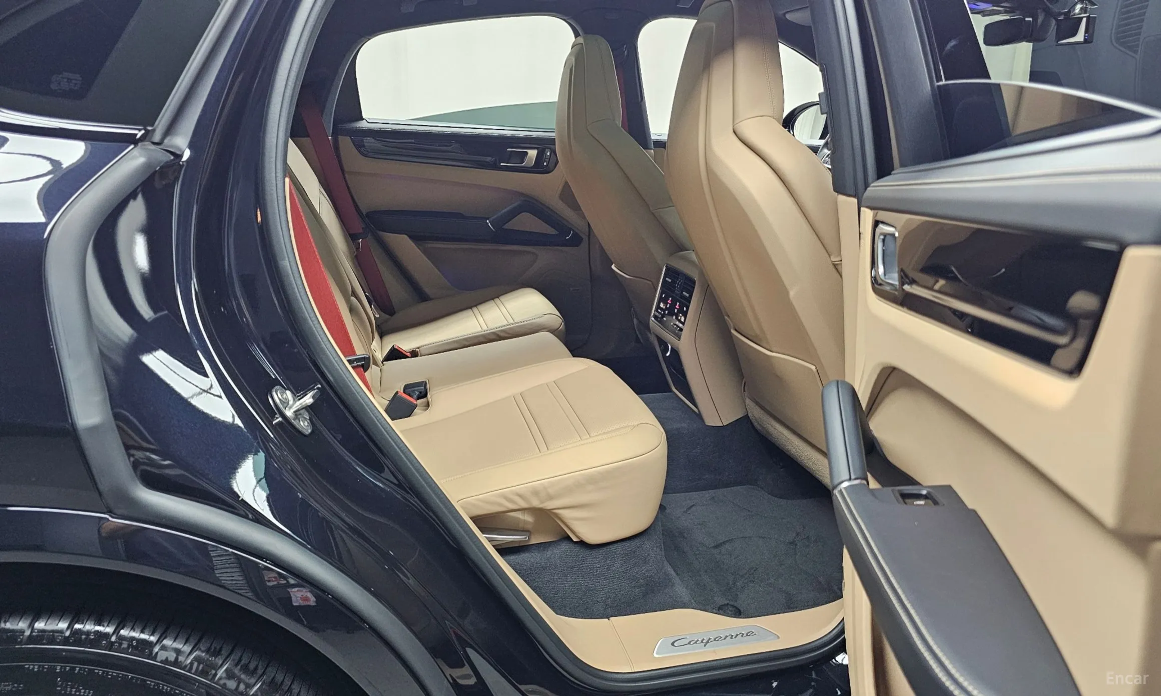 Porsche Cayenne (PO536) превью 11