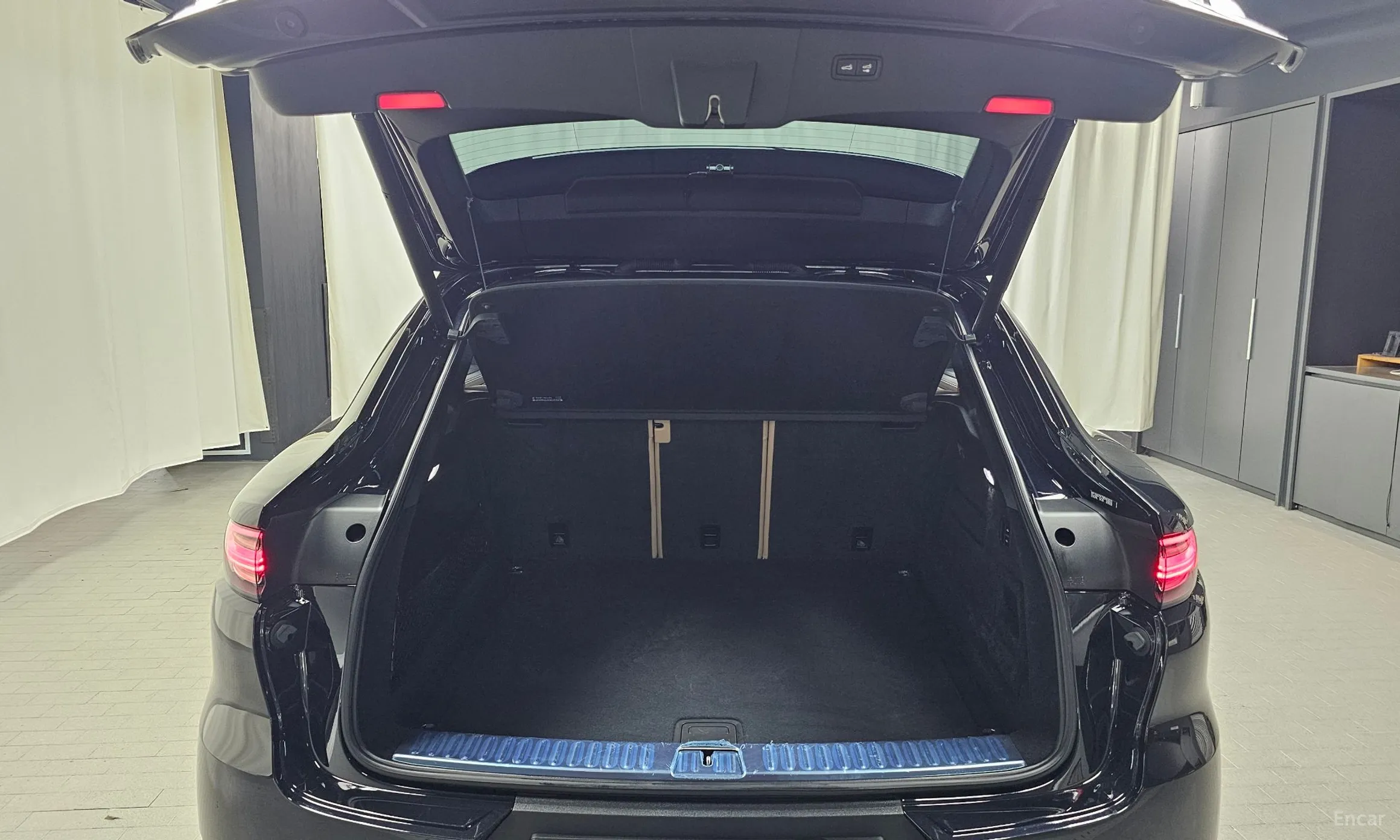 Porsche Cayenne (PO536) превью 17