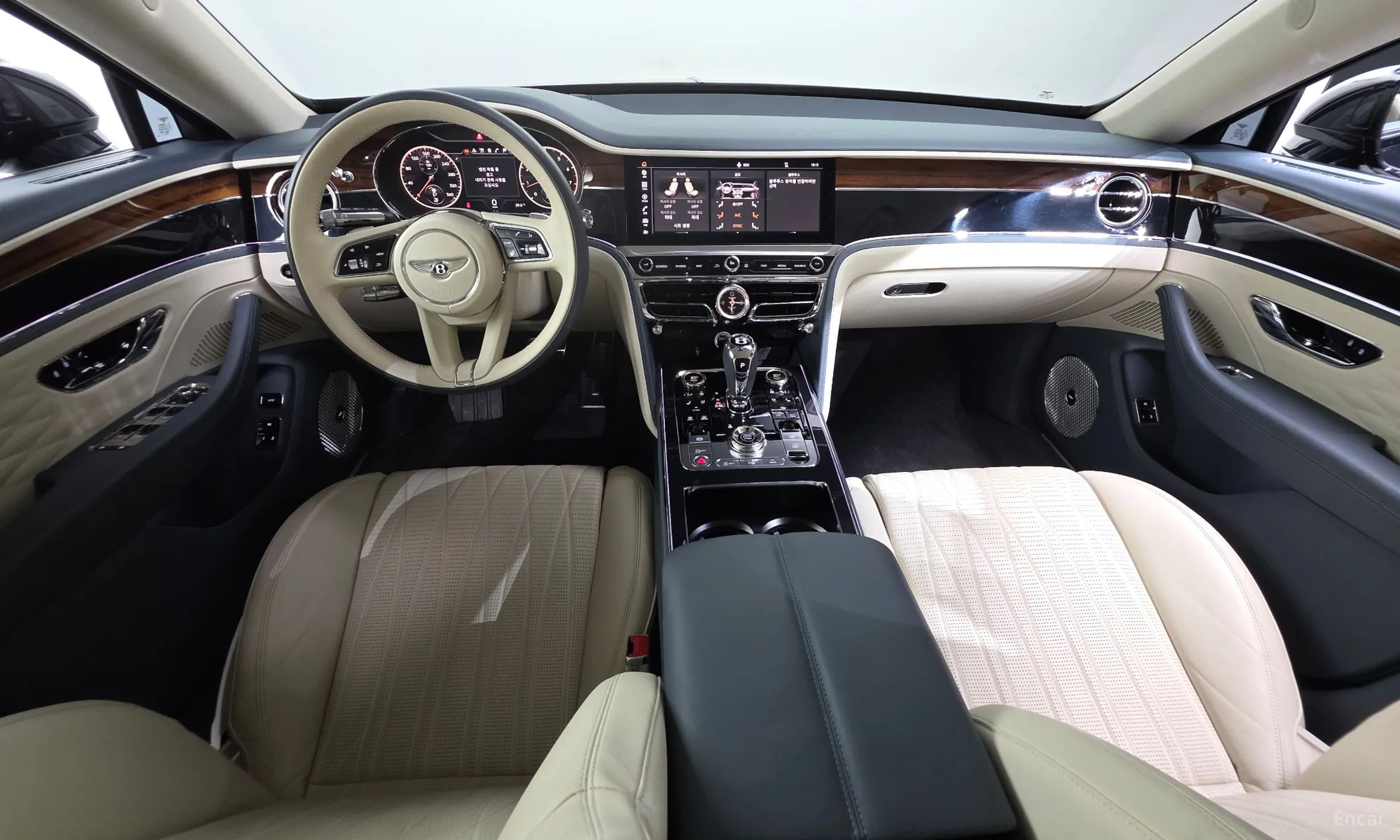 Bentley Flying Spur 3rd Generation превью 7