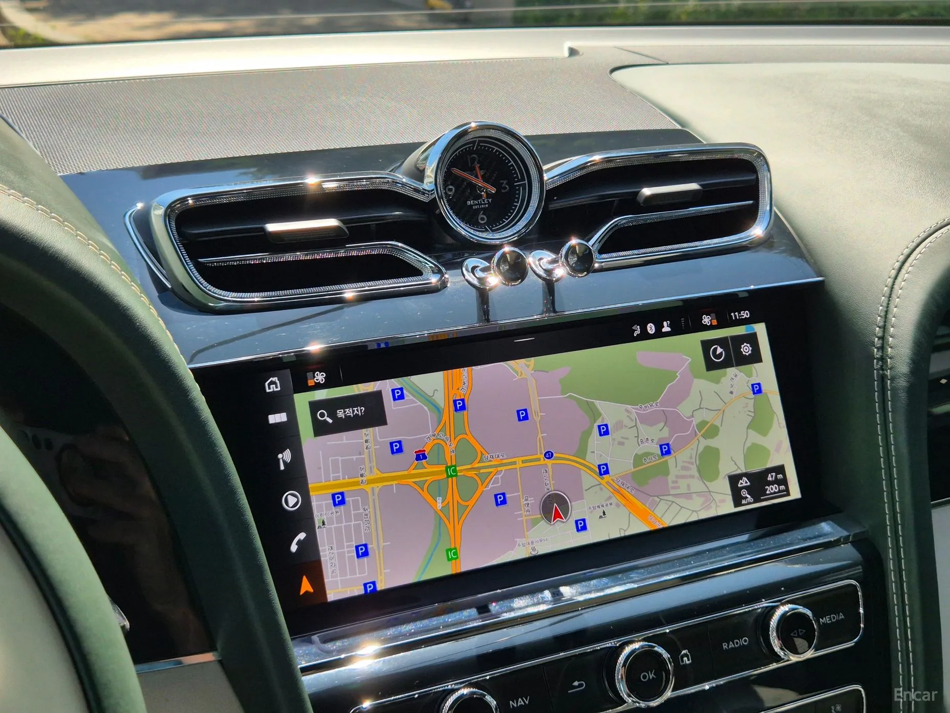 Bentley Bentayga превью 11
