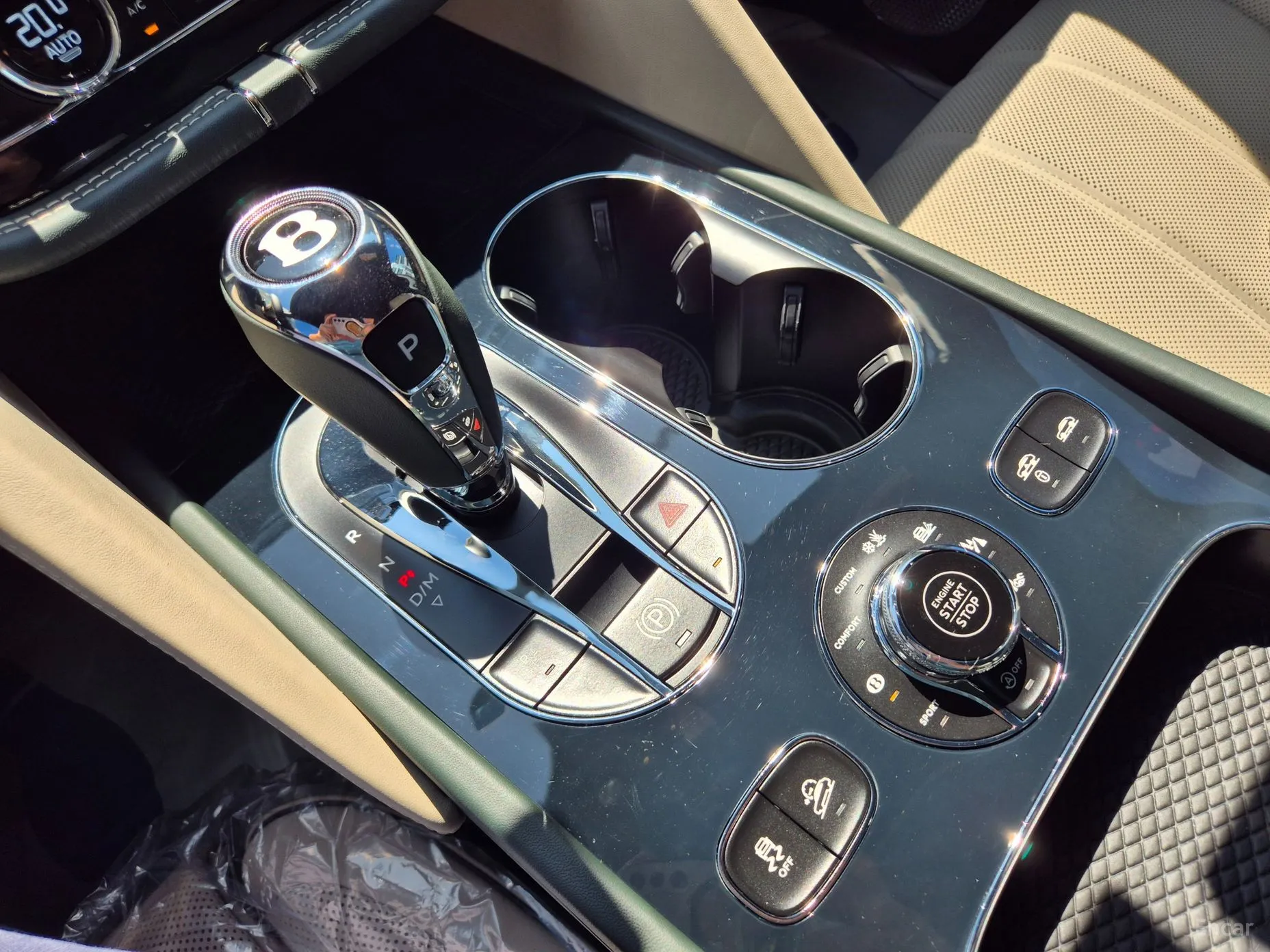 Bentley Bentayga превью 13