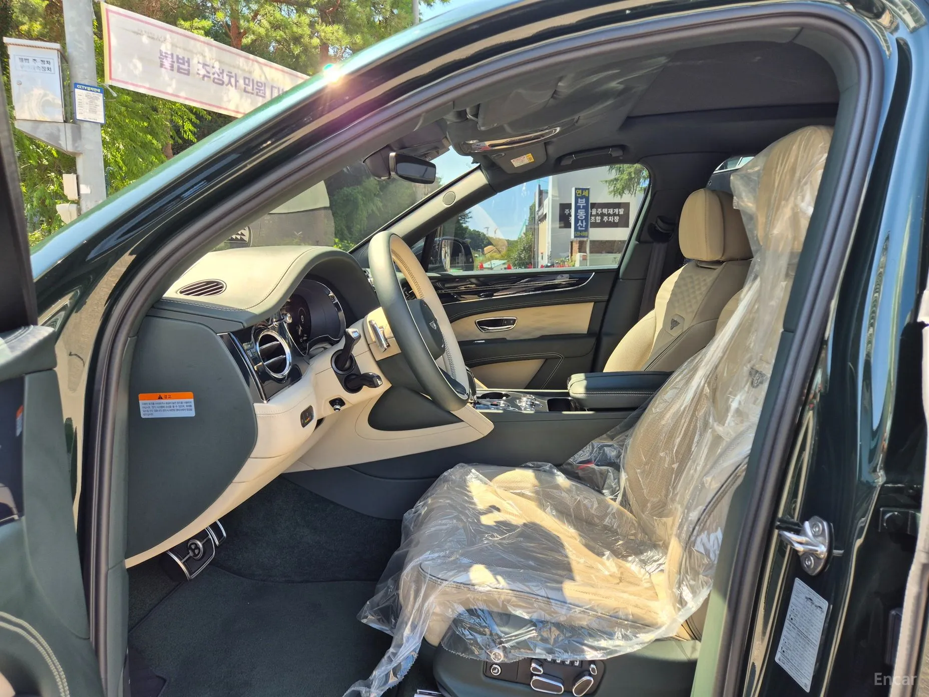 Bentley Bentayga превью 15