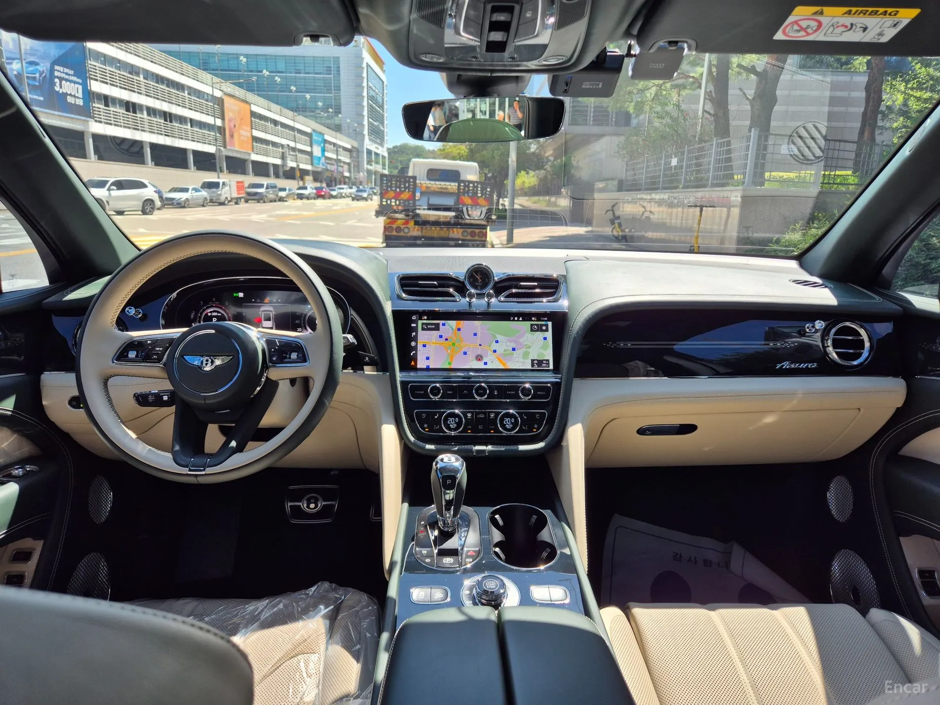 Bentley Bentayga превью 8