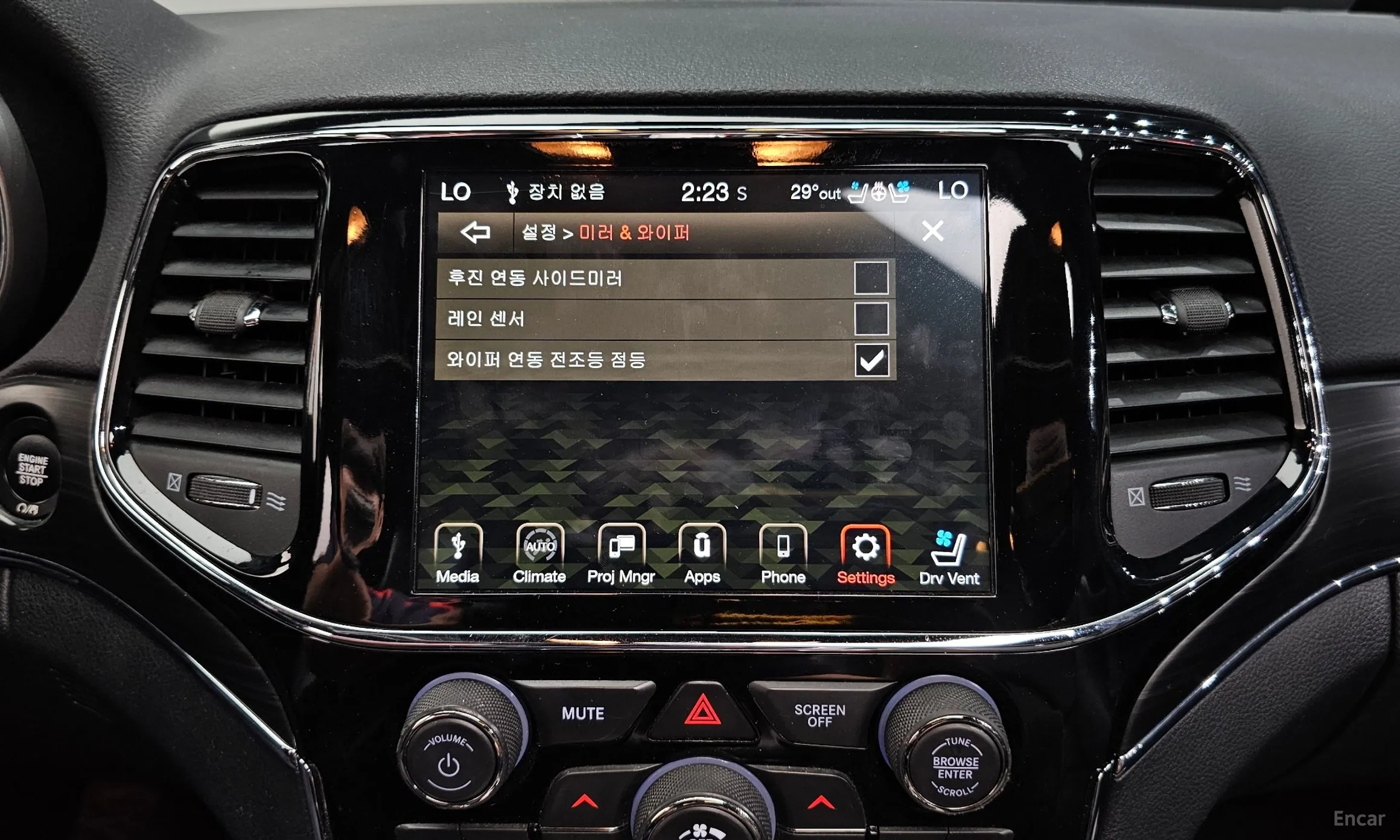 Jeep Grand Cherokee превью 17