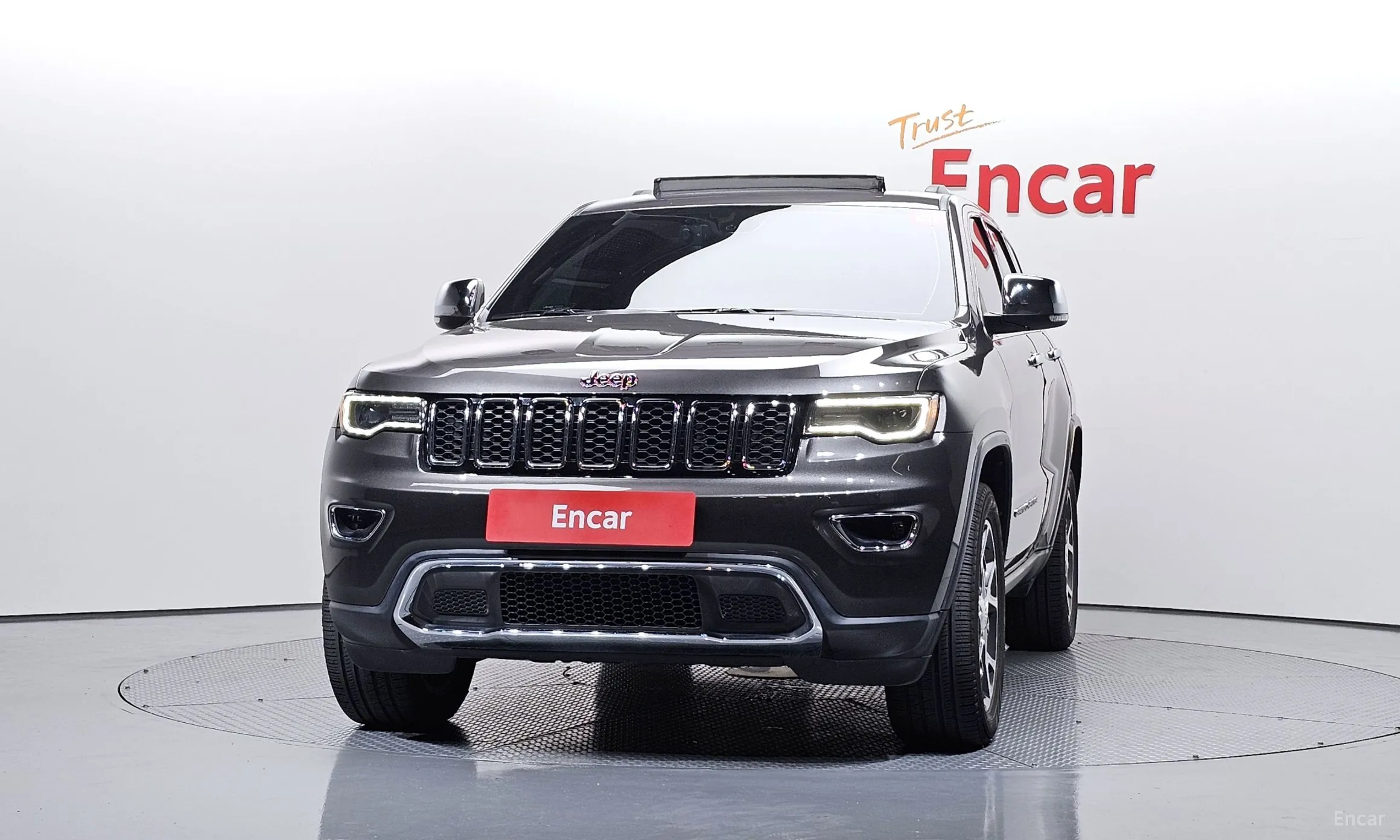 Jeep Grand Cherokee превью 3