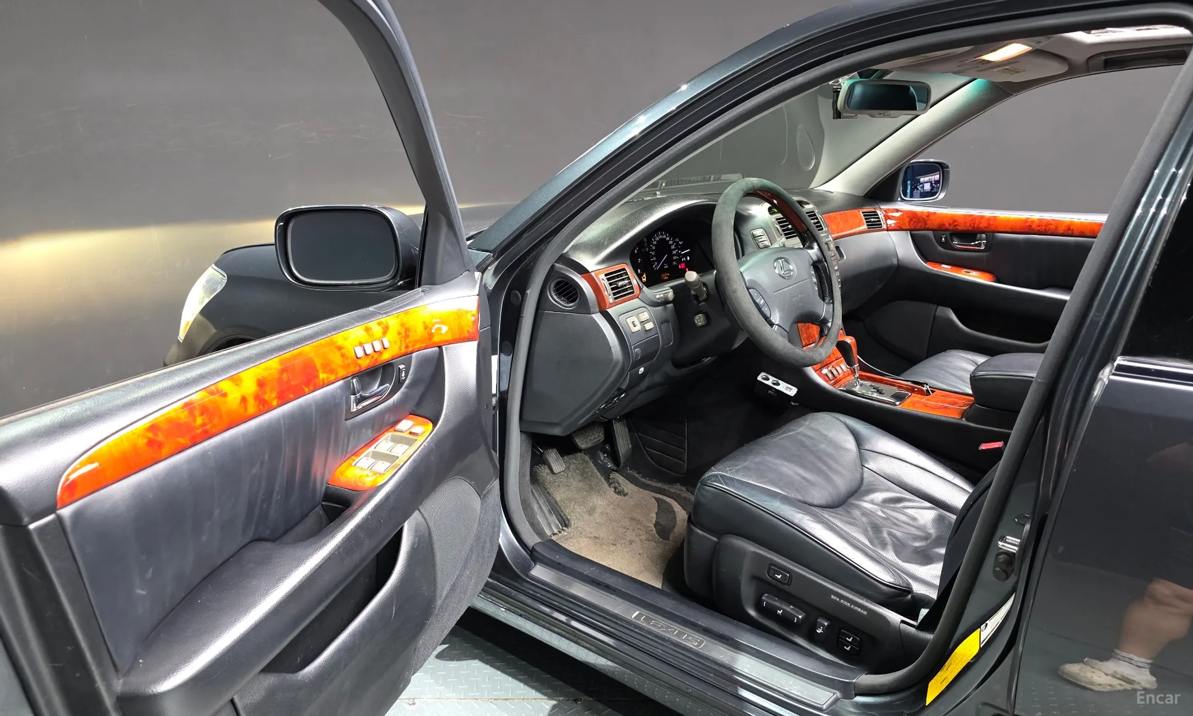 Lexus LS430 превью 10