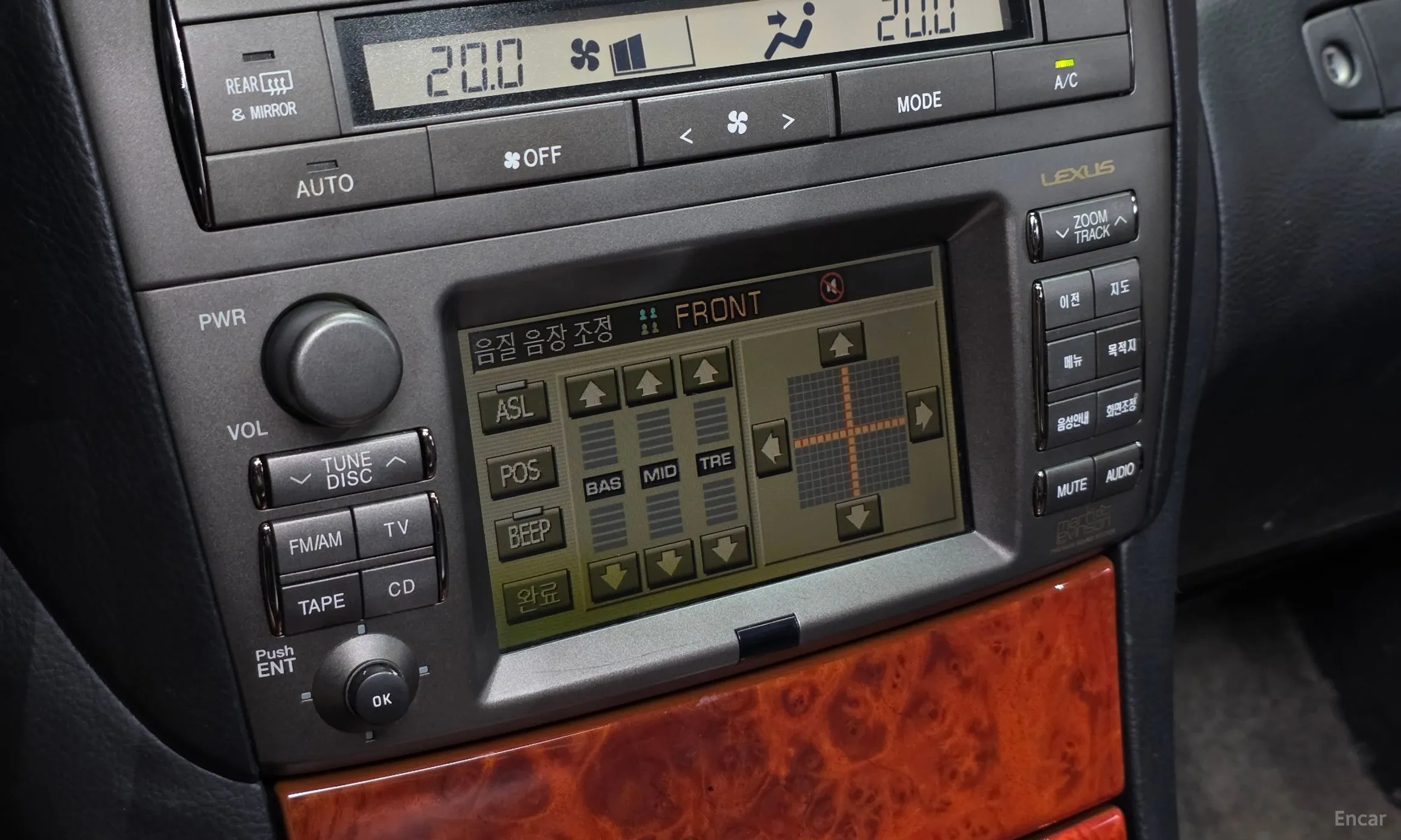 Lexus LS430 превью 13