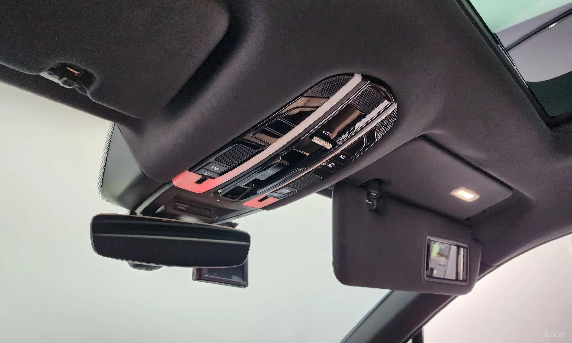 Porsche Cayenne (PO536) превью 20