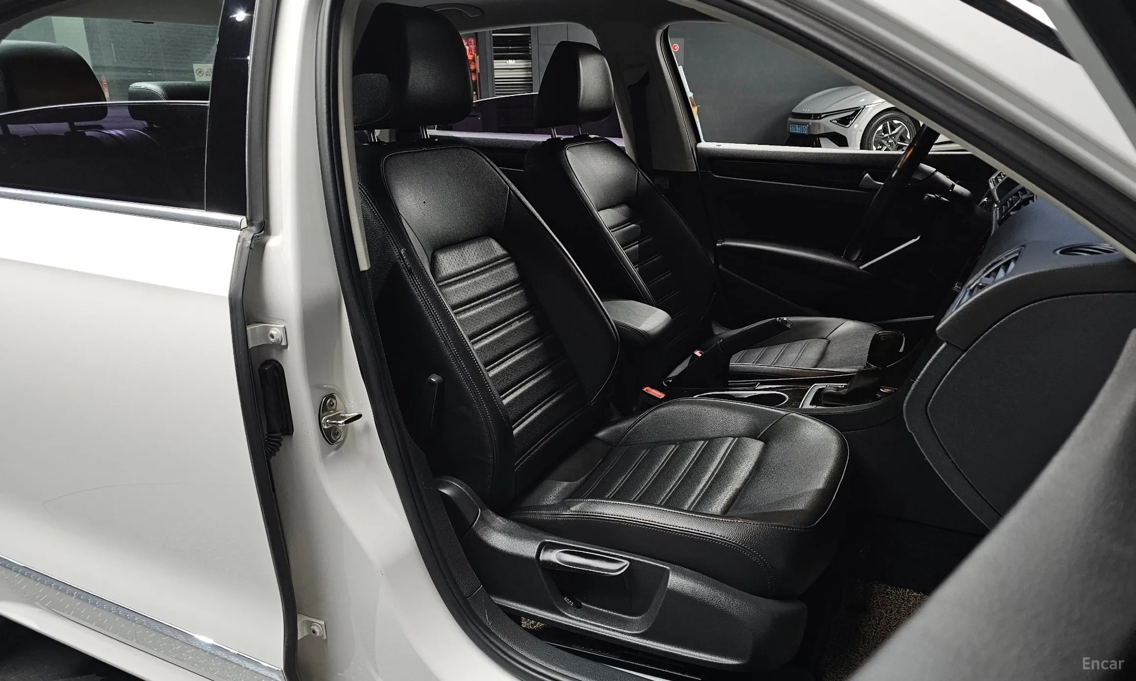 Volkswagen The New Passat превью 11