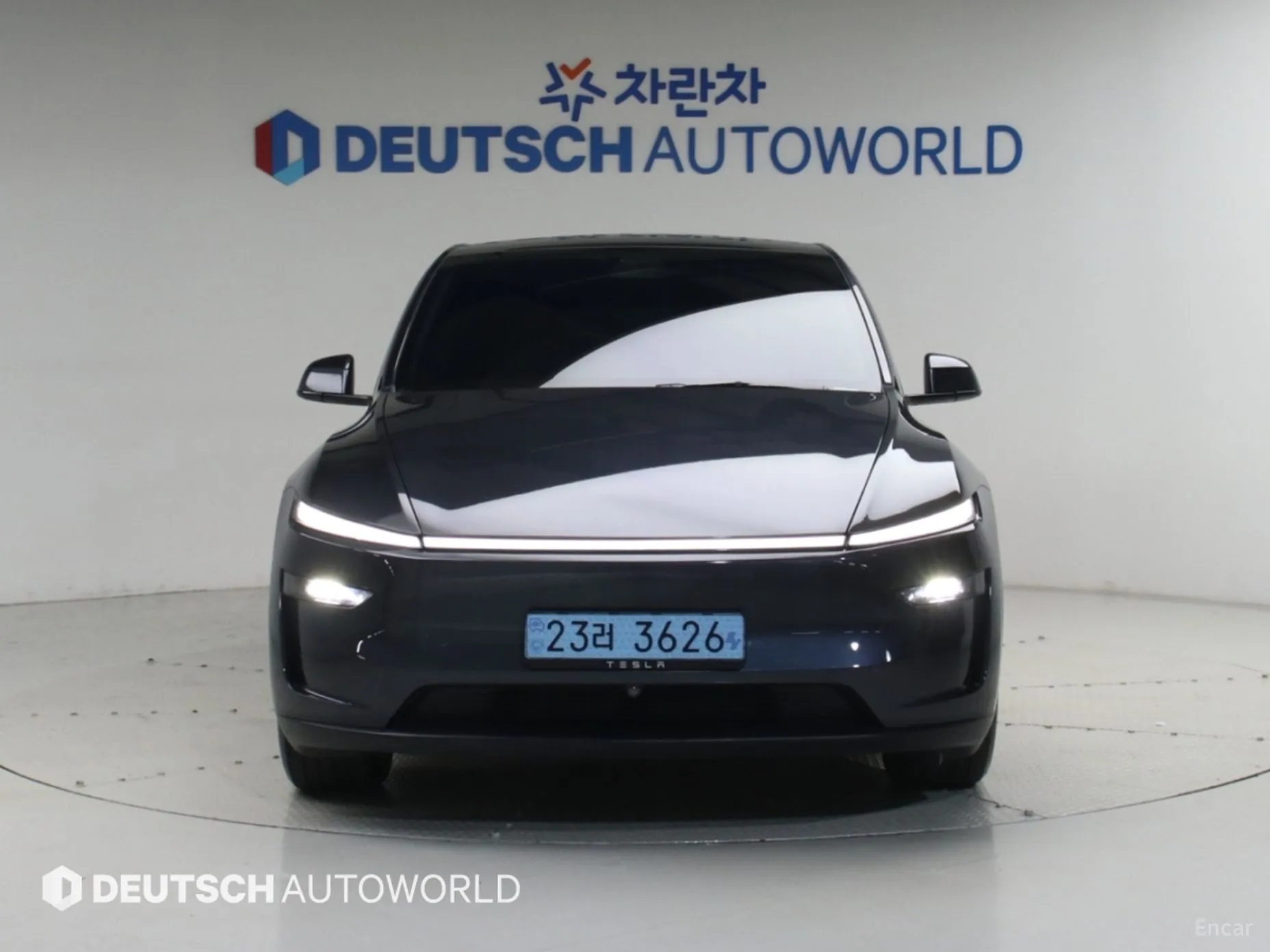 Tesla Model Y превью 3