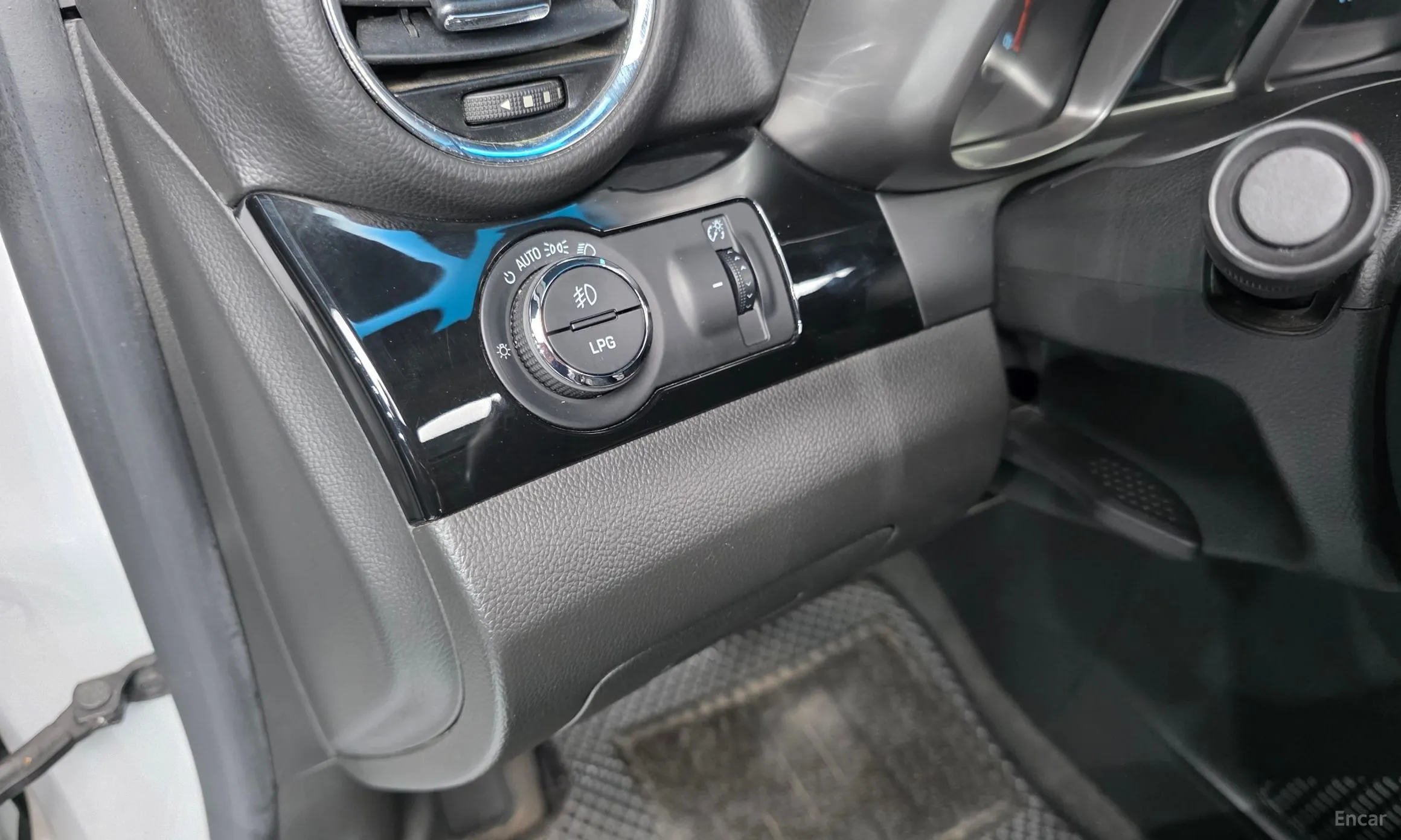 Chevrolet (GM Daewoo) Orlando превью 18