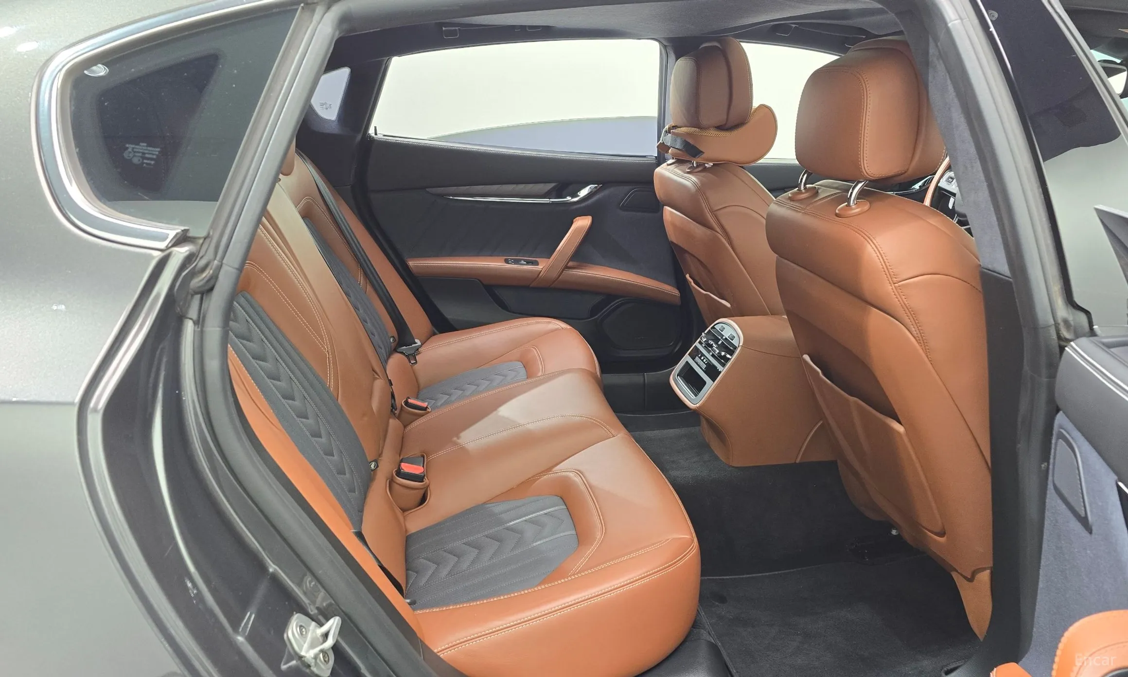 Maserati Quattroporte превью 11