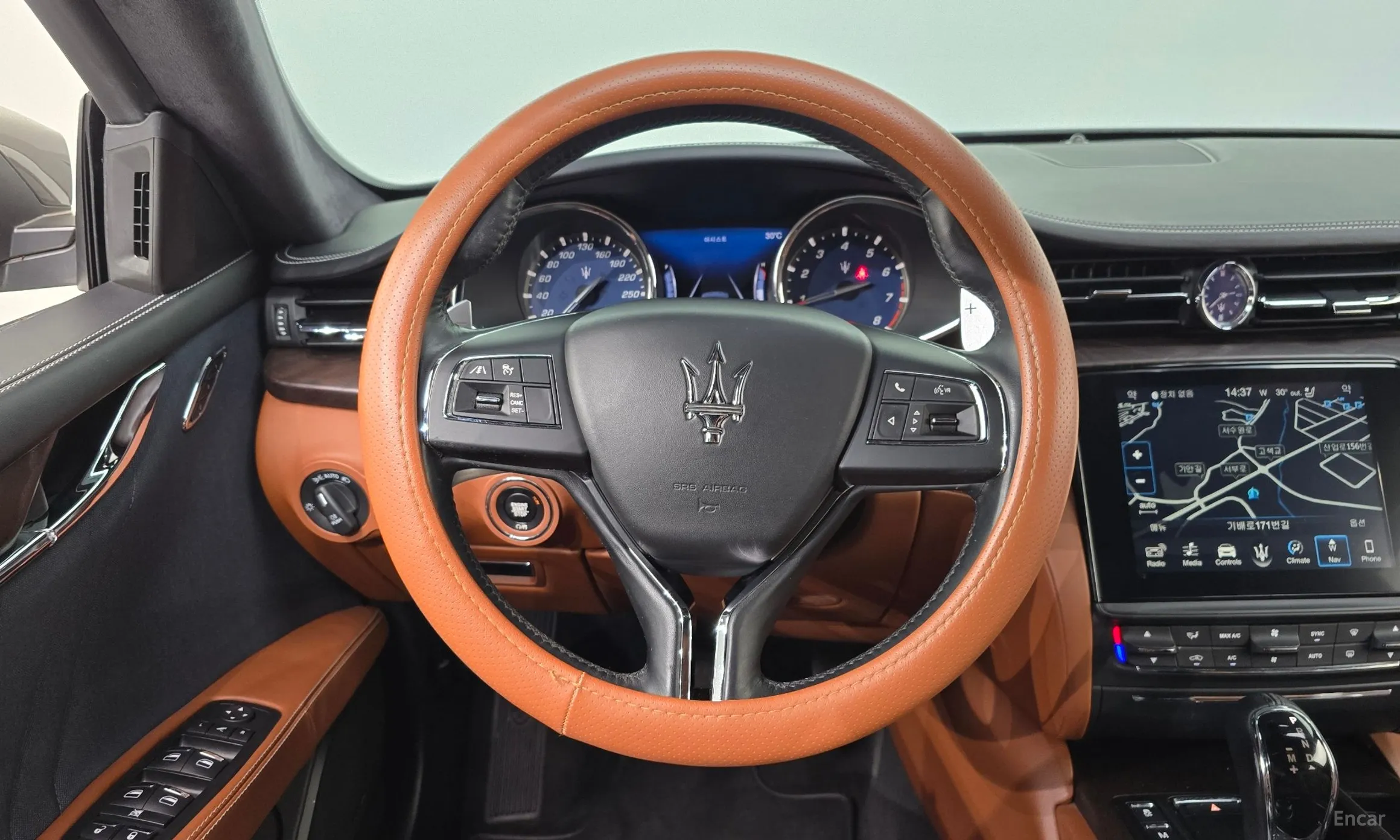 Maserati Quattroporte превью 13