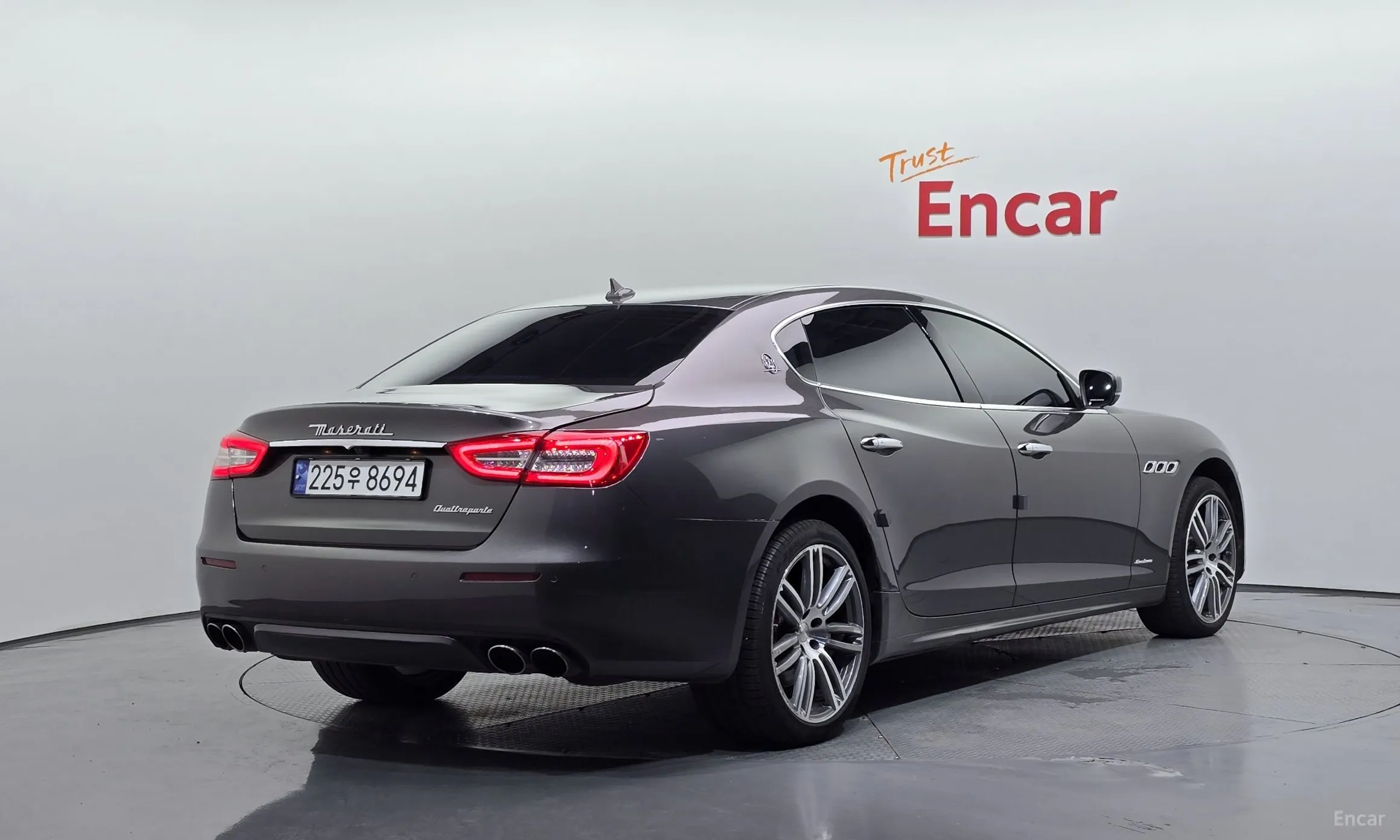 Maserati Quattroporte