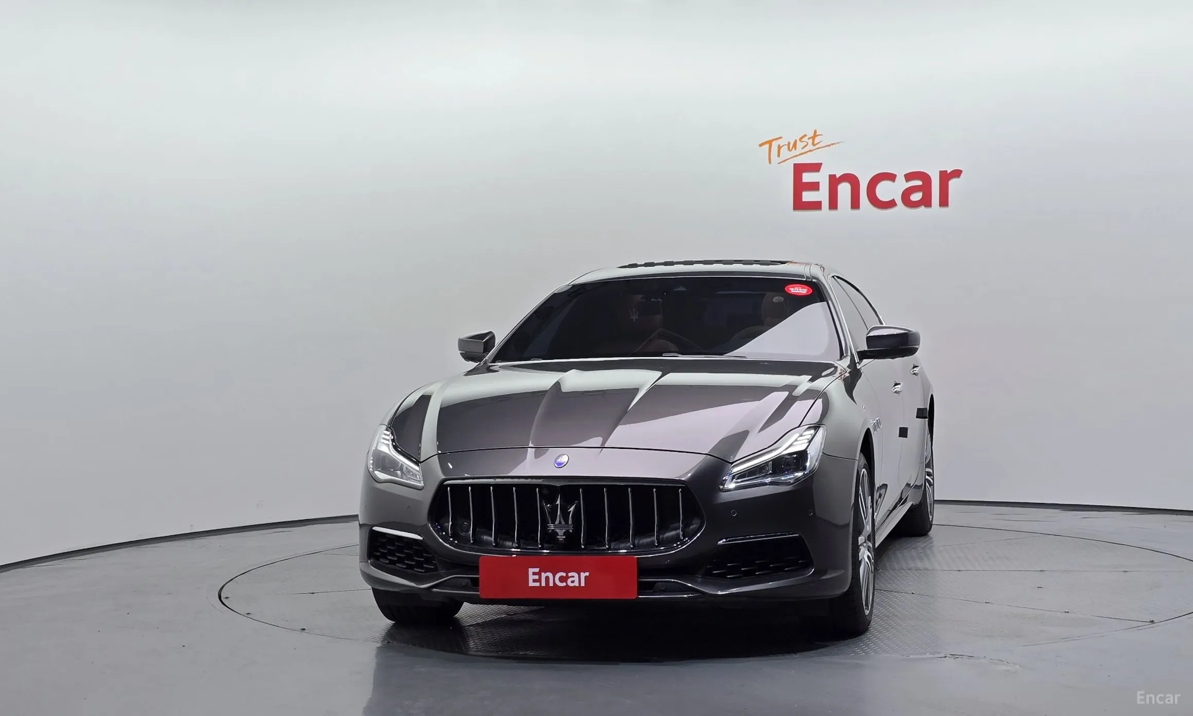 Maserati Quattroporte превью 3