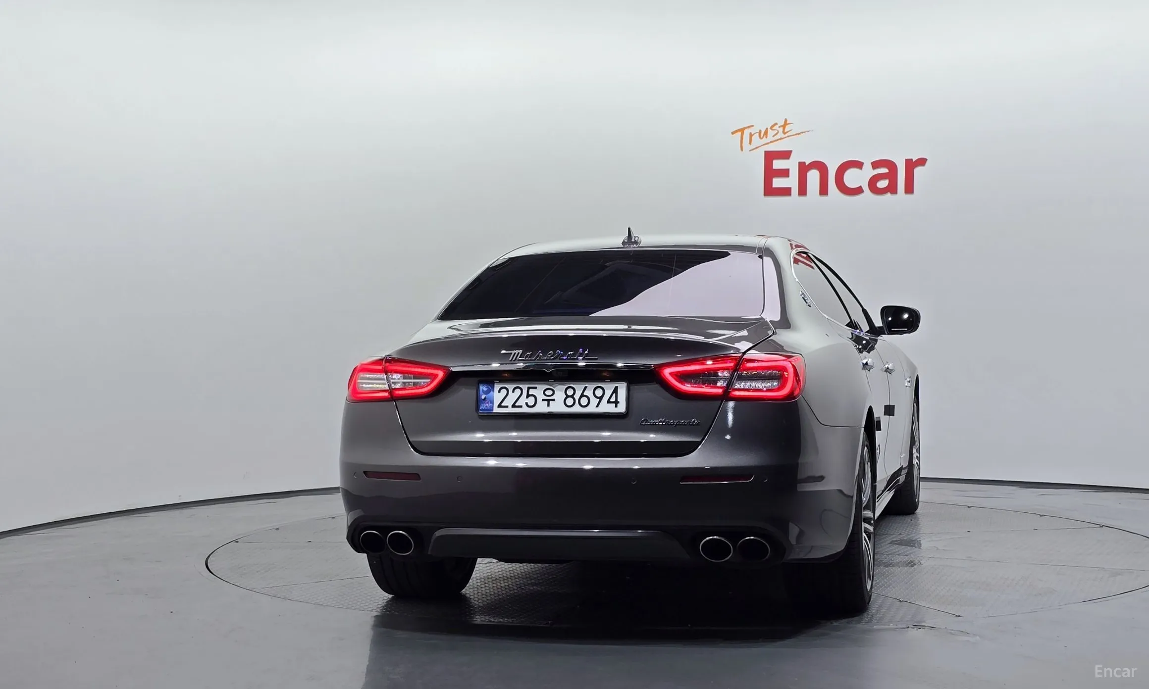 Maserati Quattroporte превью 4
