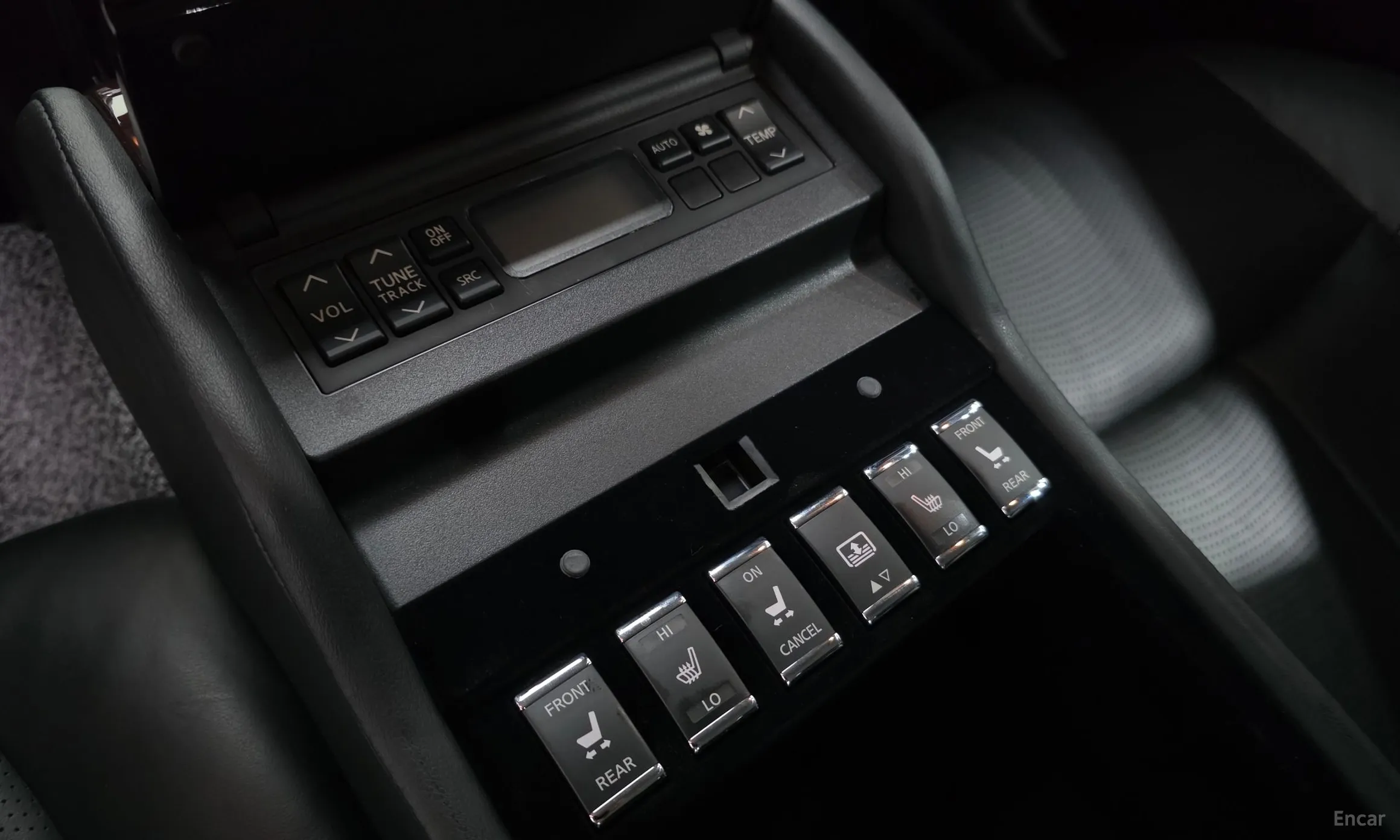 Infiniti M37 превью 18