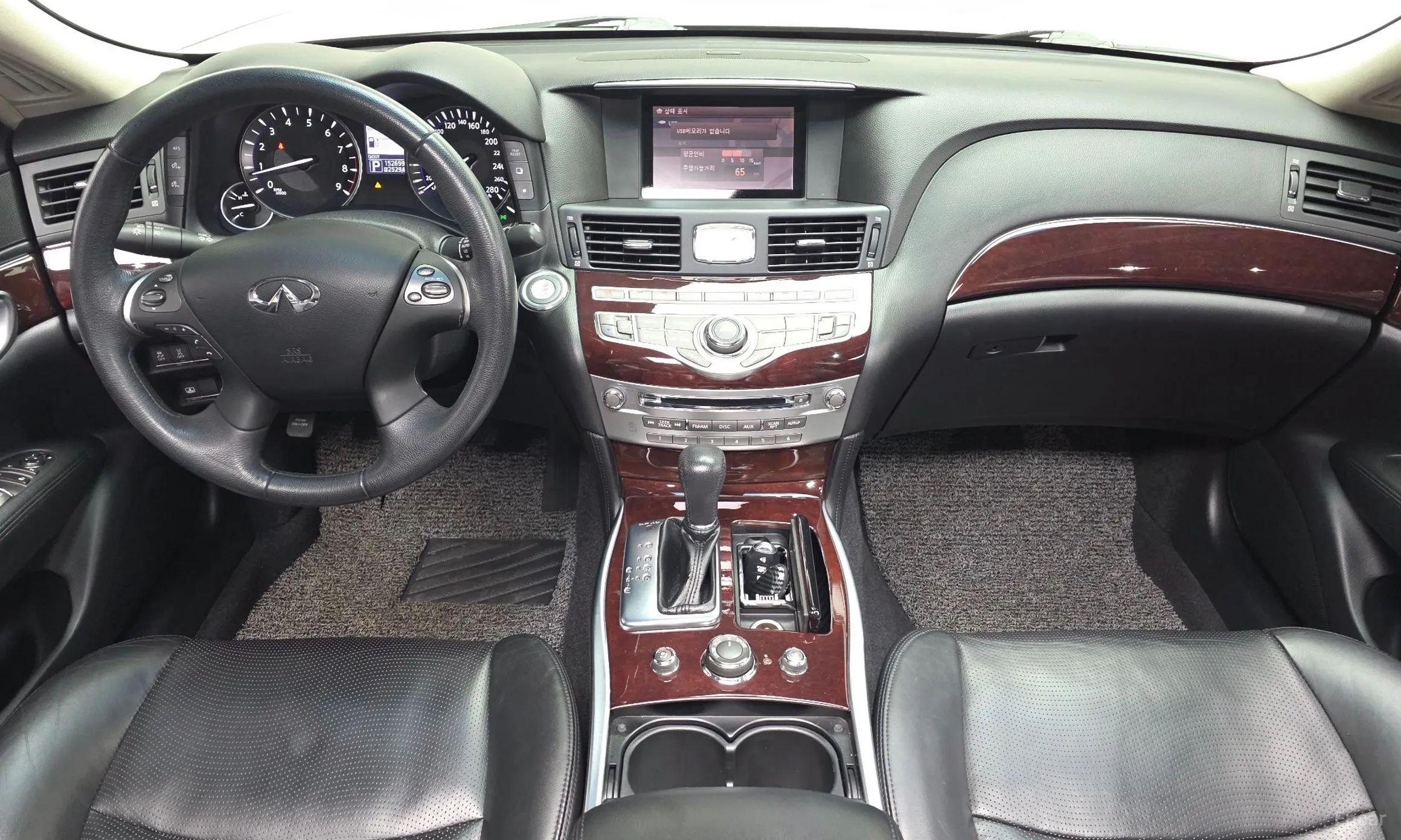 Infiniti M37 превью 7