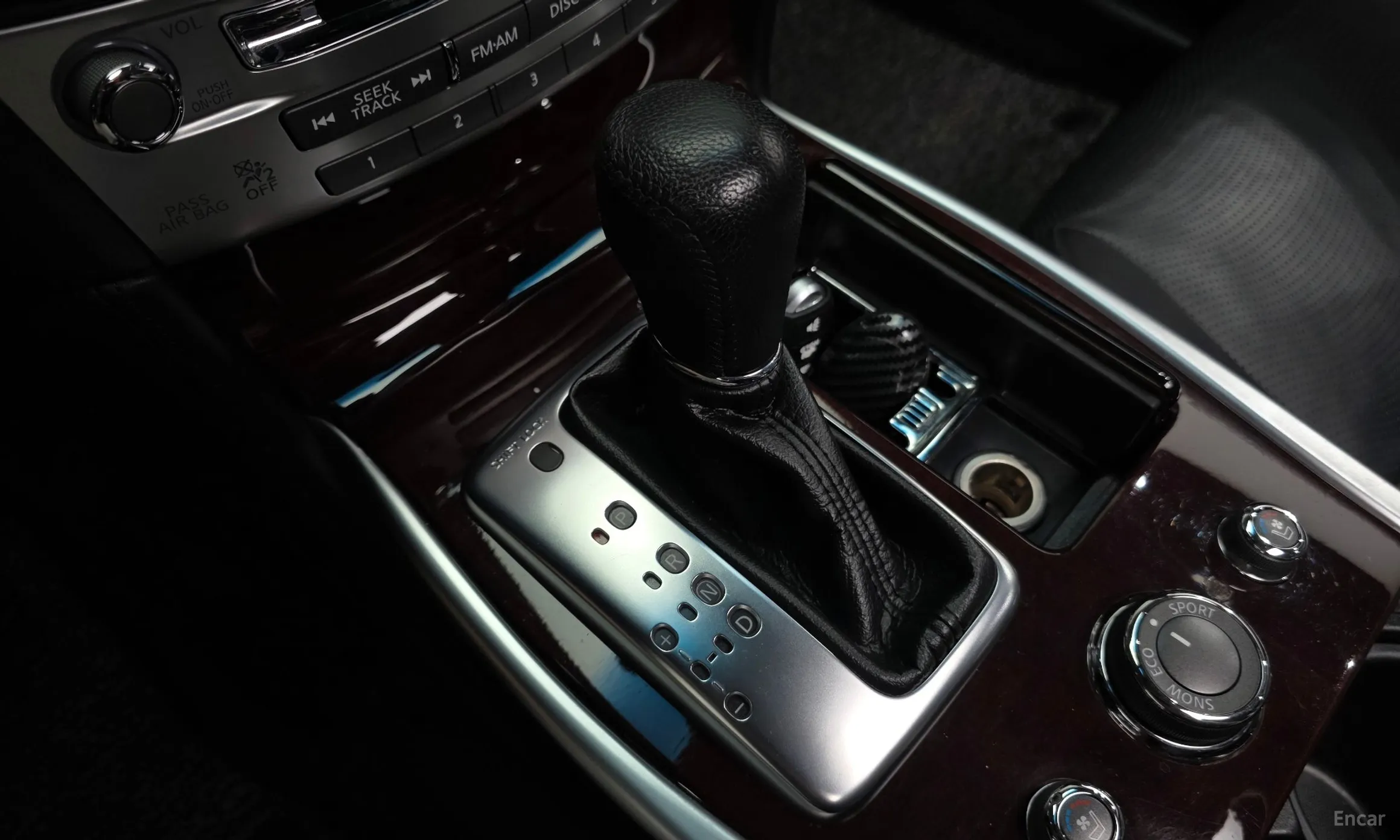 Infiniti M37 превью 9