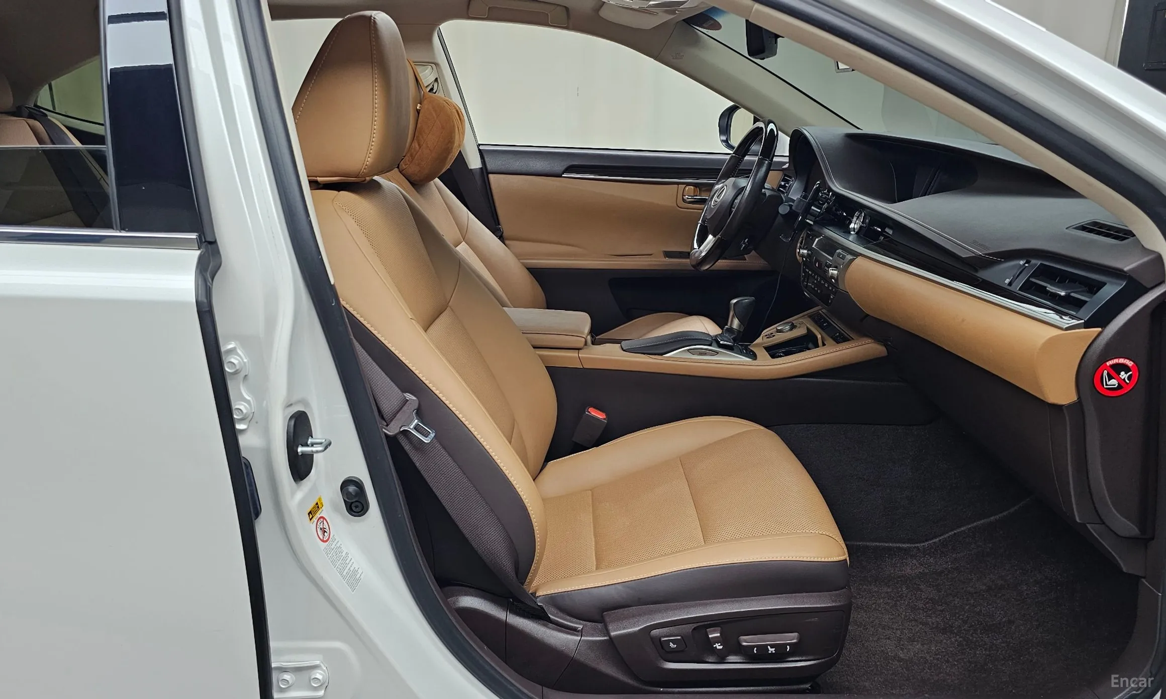 Lexus New ES300h превью 11