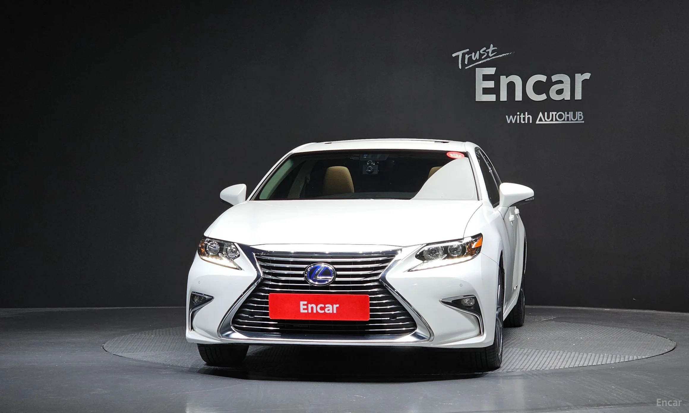 Lexus New ES300h превью 3
