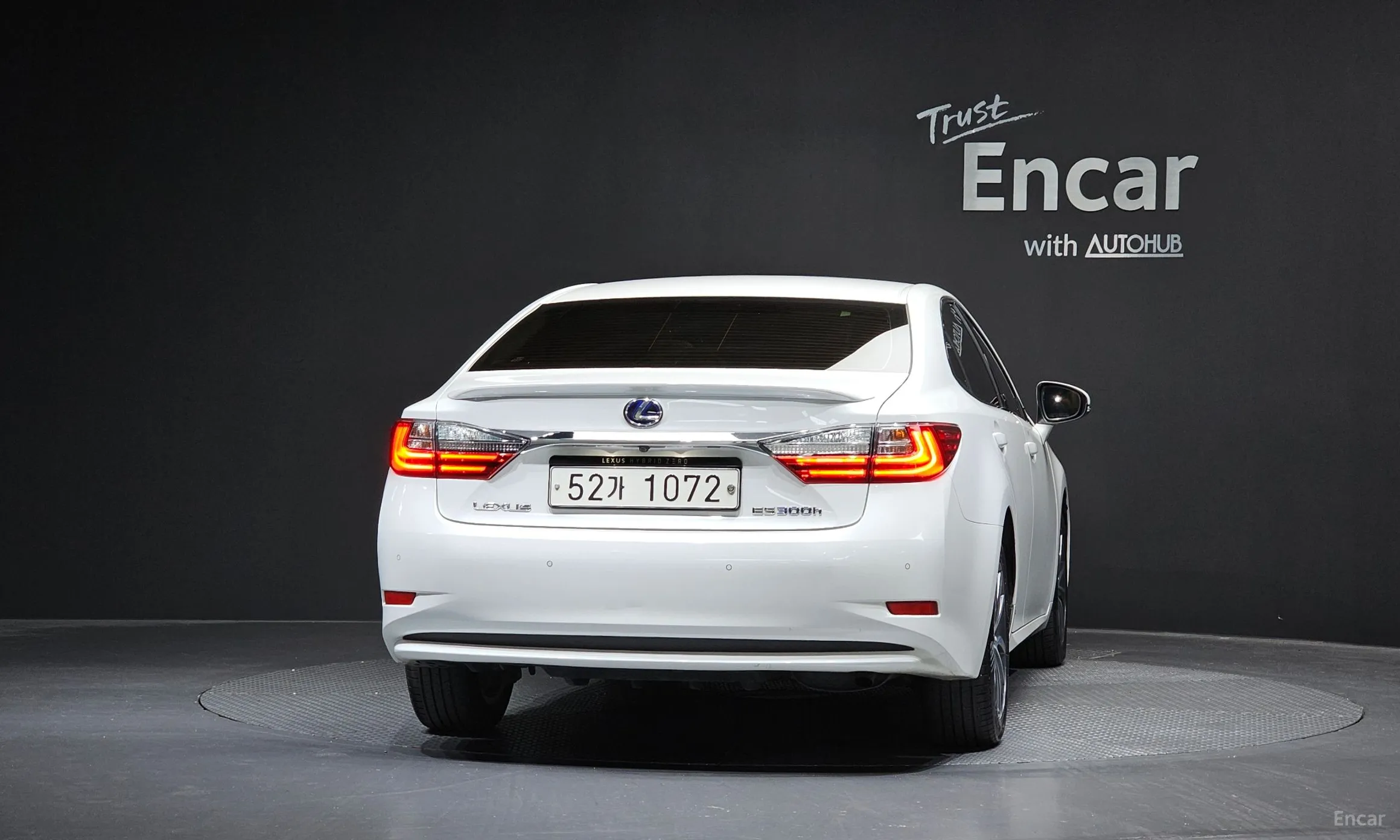Lexus New ES300h превью 4