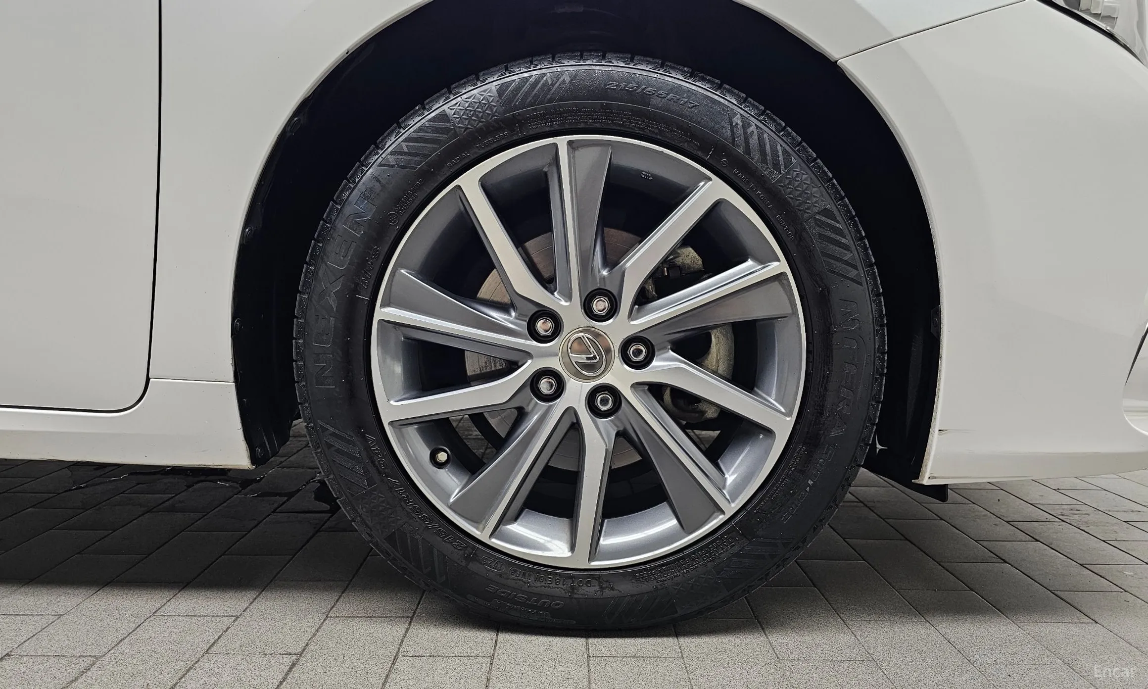 Lexus New ES300h превью 5