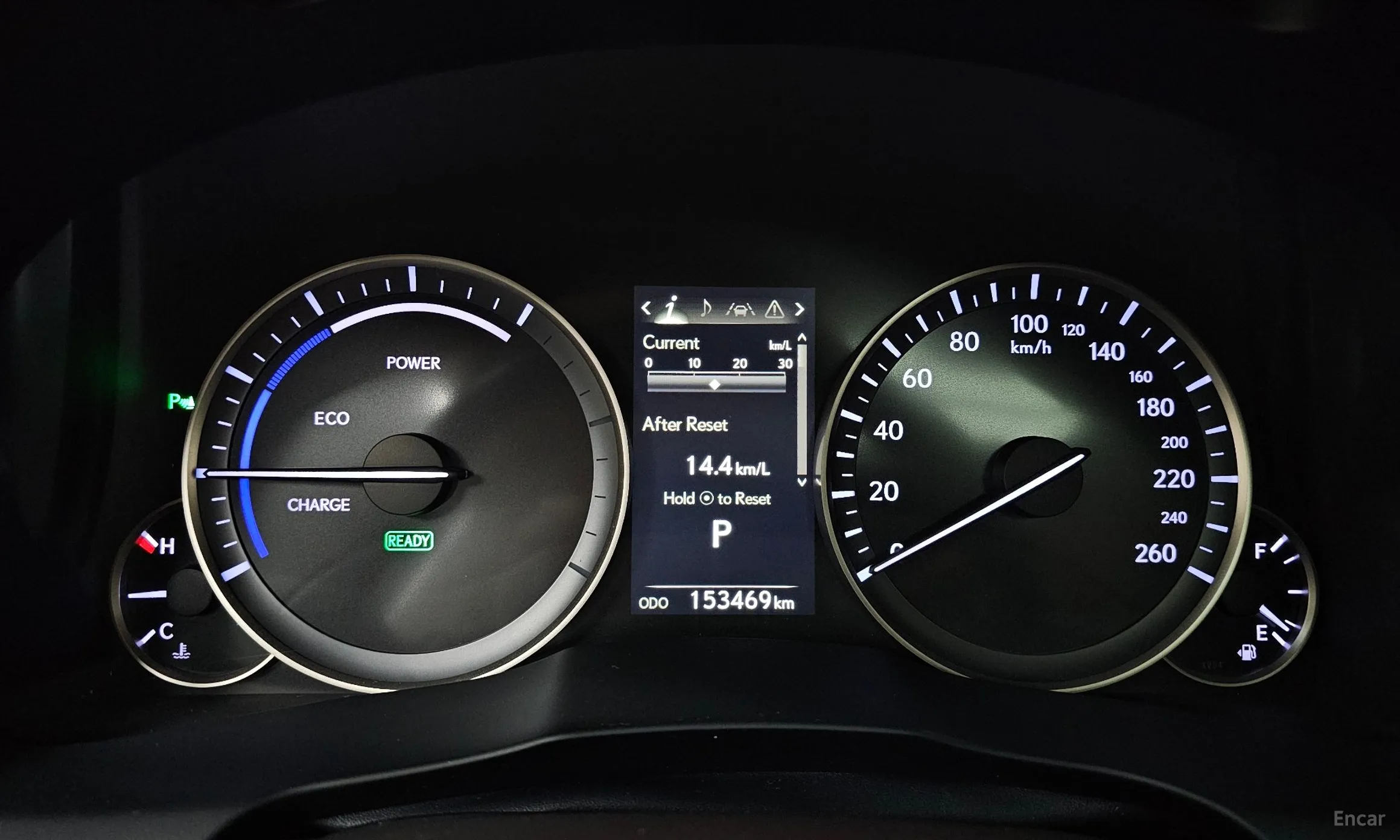 Lexus New ES300h превью 8
