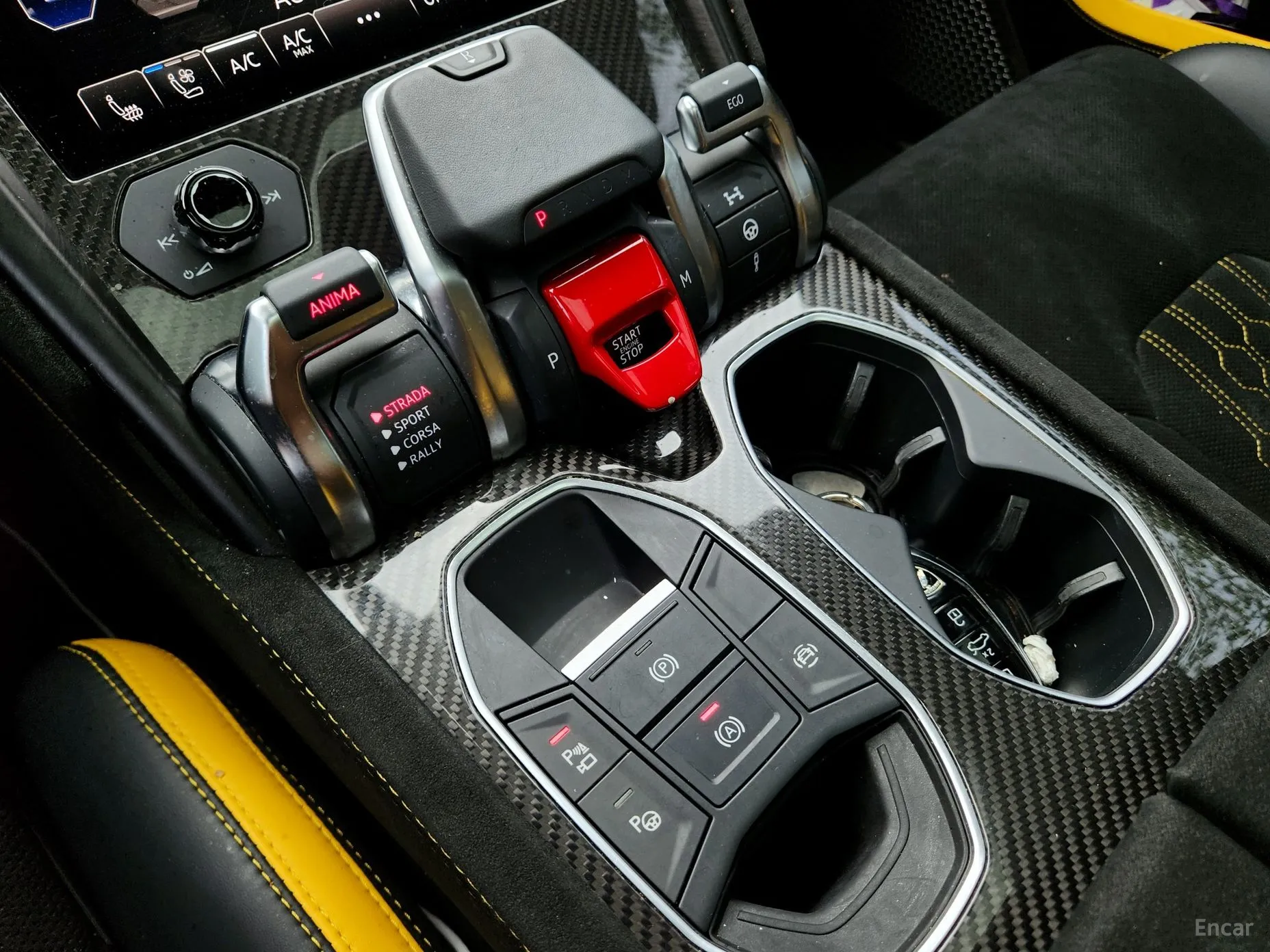 Lamborghini Urus превью 10
