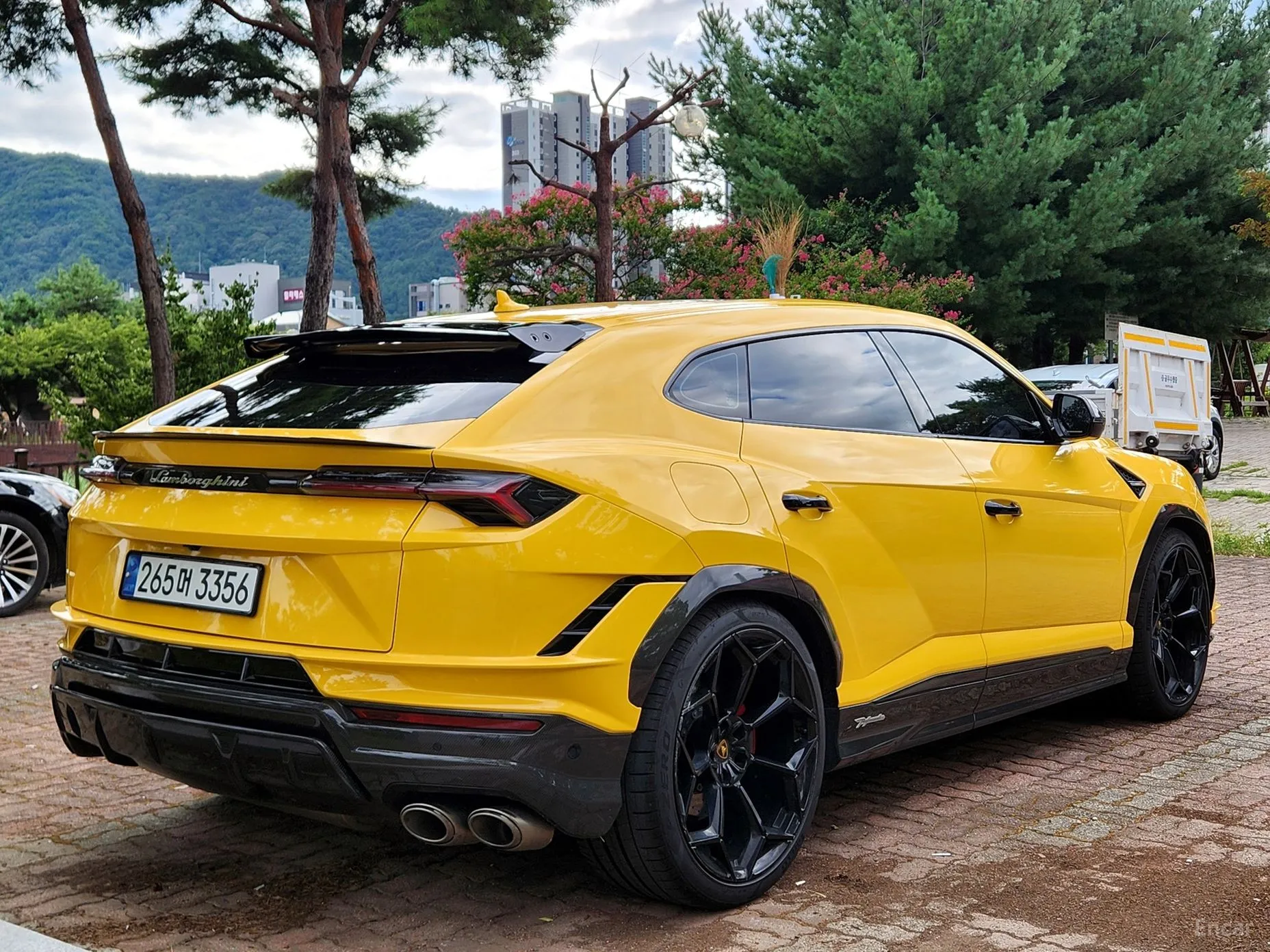 Lamborghini Urus превью 6