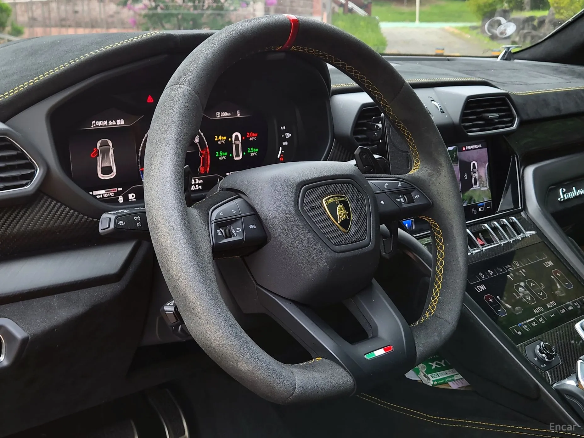 Lamborghini Urus превью 7