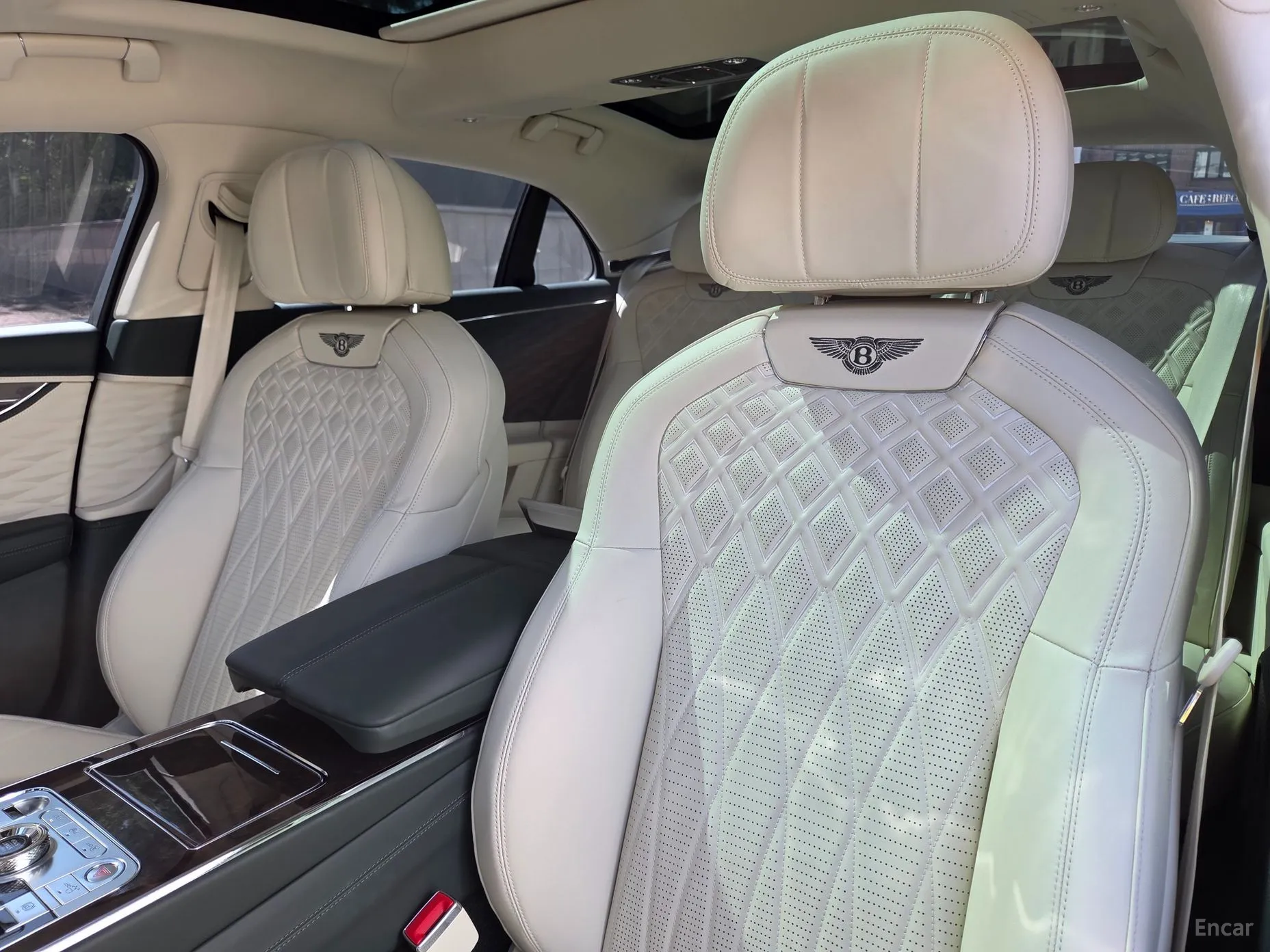 Bentley Flying Spur 3rd Generation превью 10