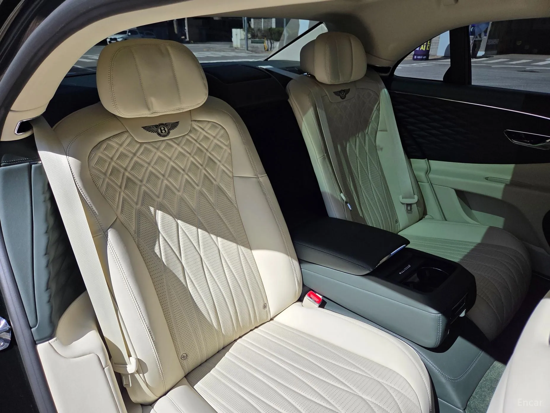 Bentley Flying Spur 3rd Generation превью 12