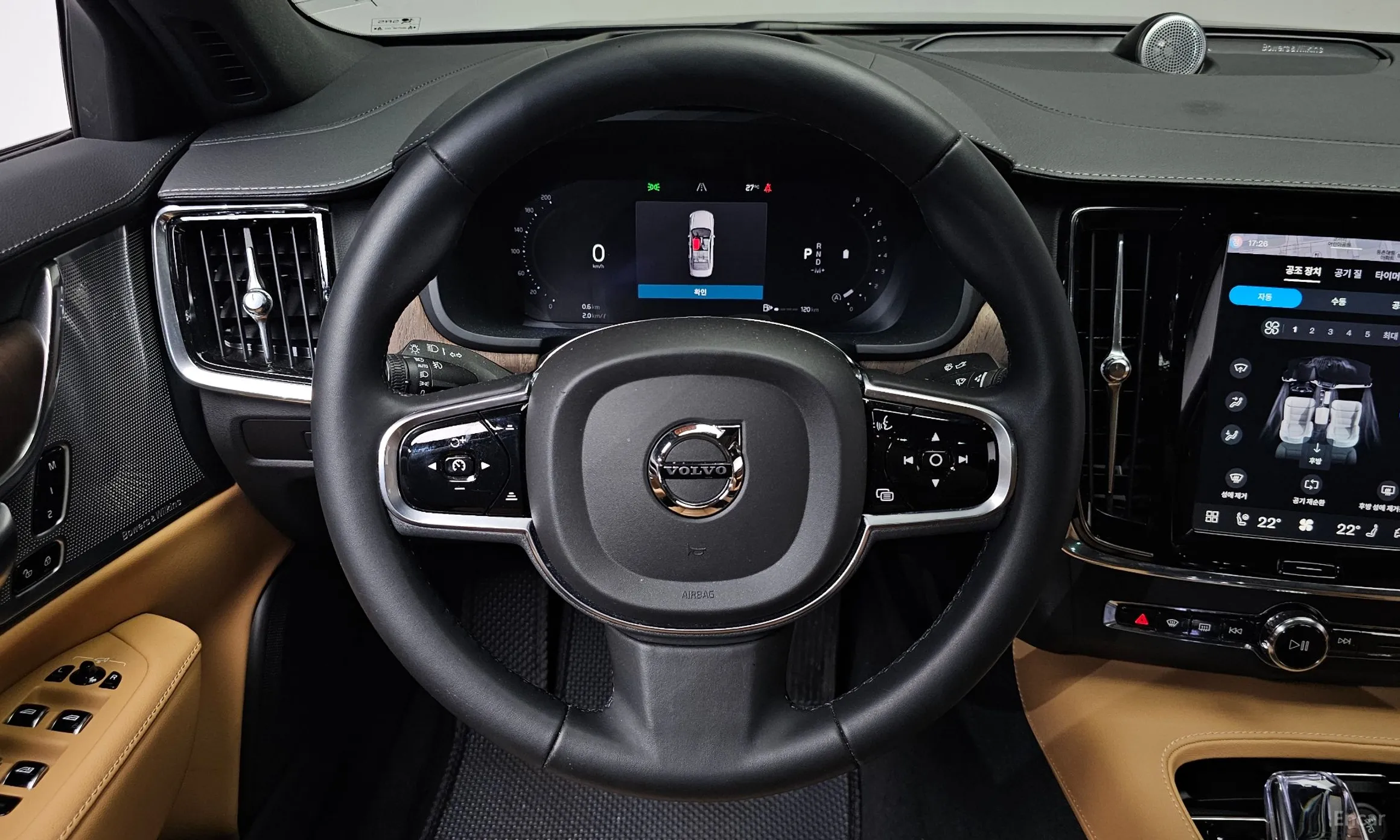Volvo S90 превью 13