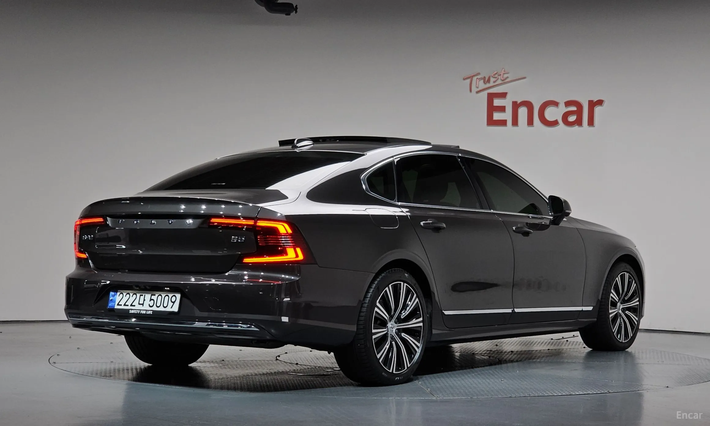 Volvo S90