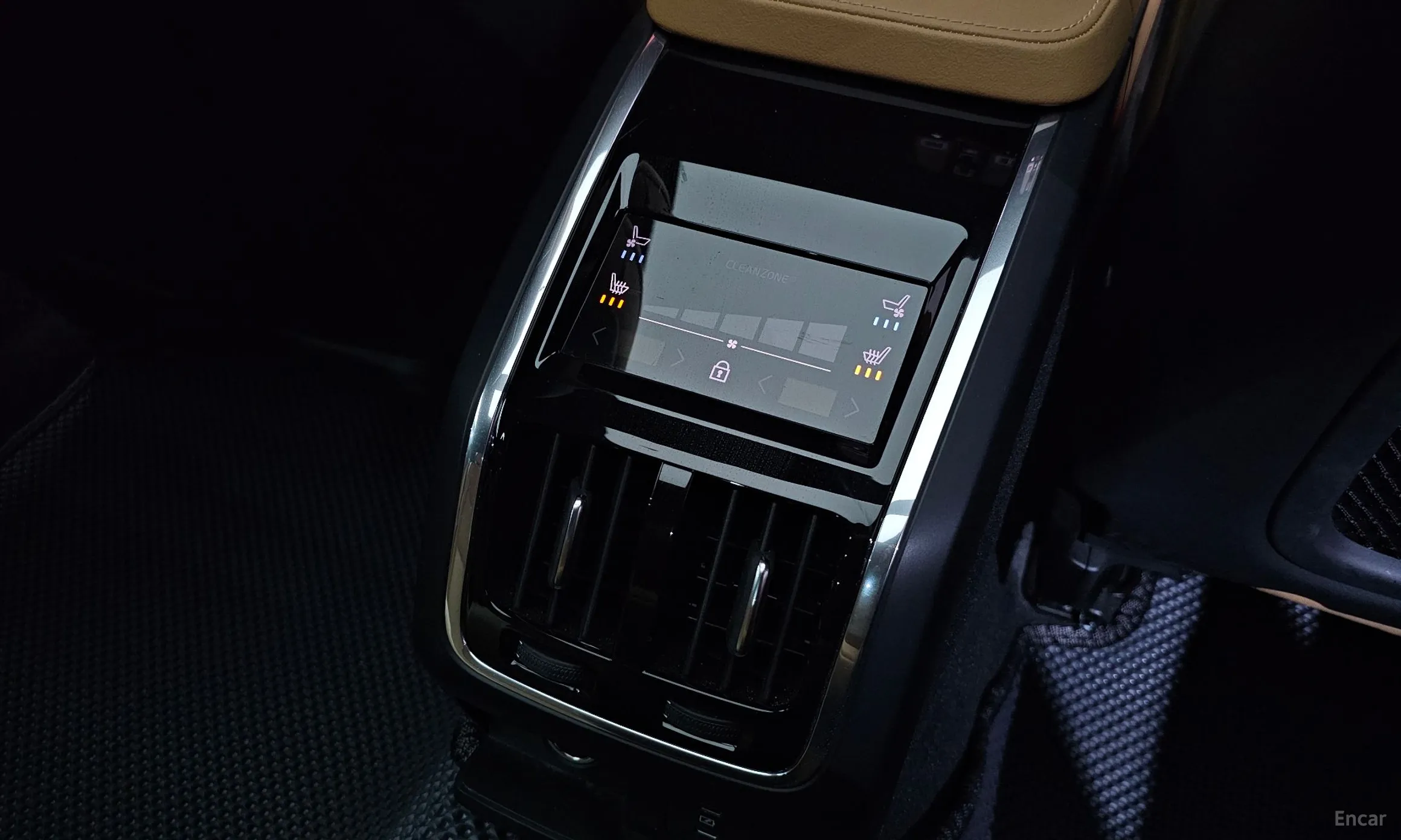 Volvo S90 превью 19