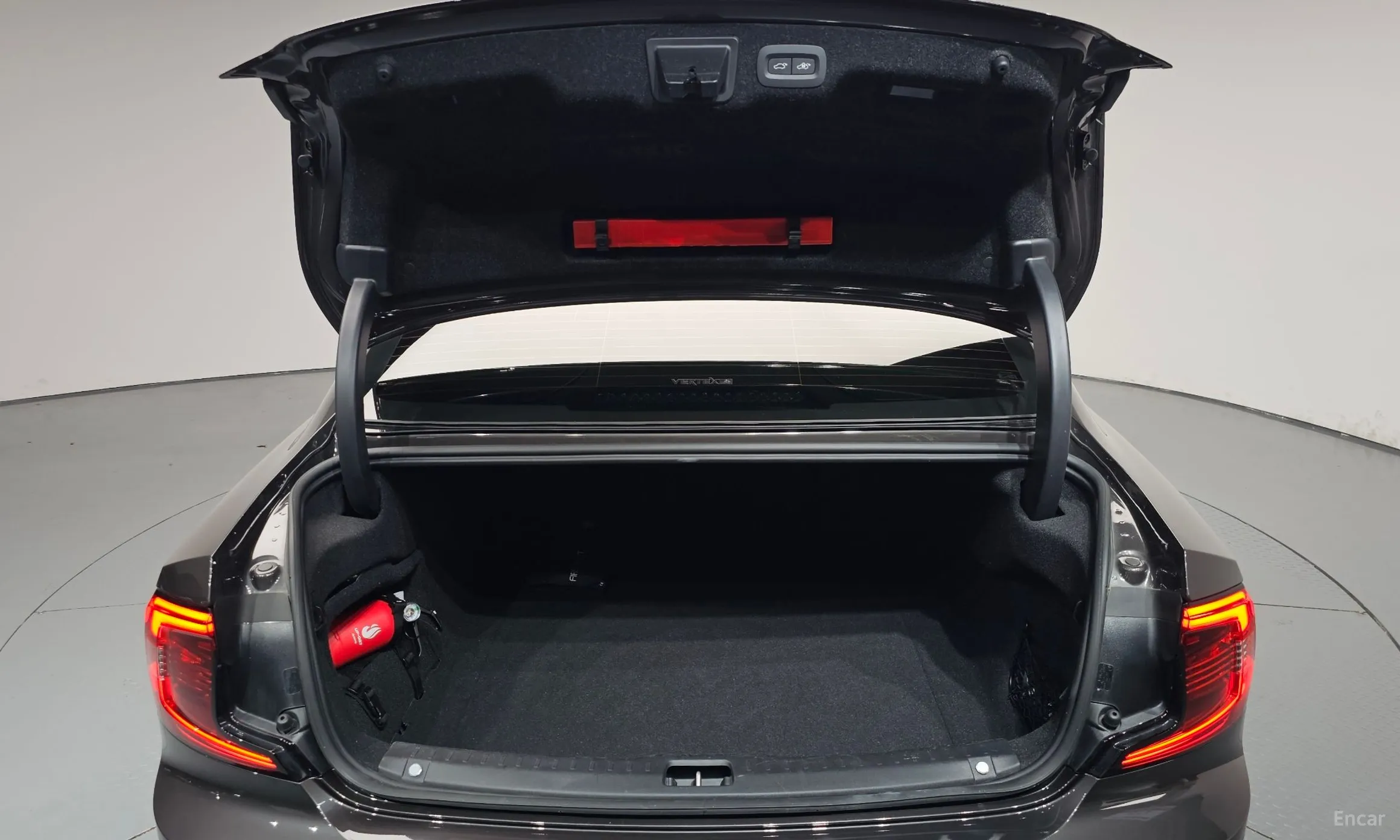 Volvo S90 превью 20