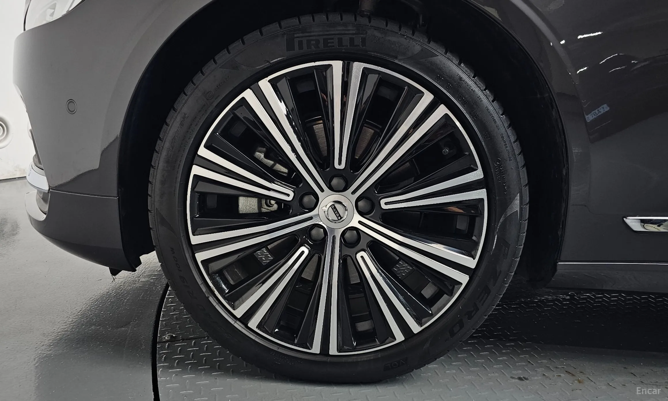 Volvo S90 превью 5
