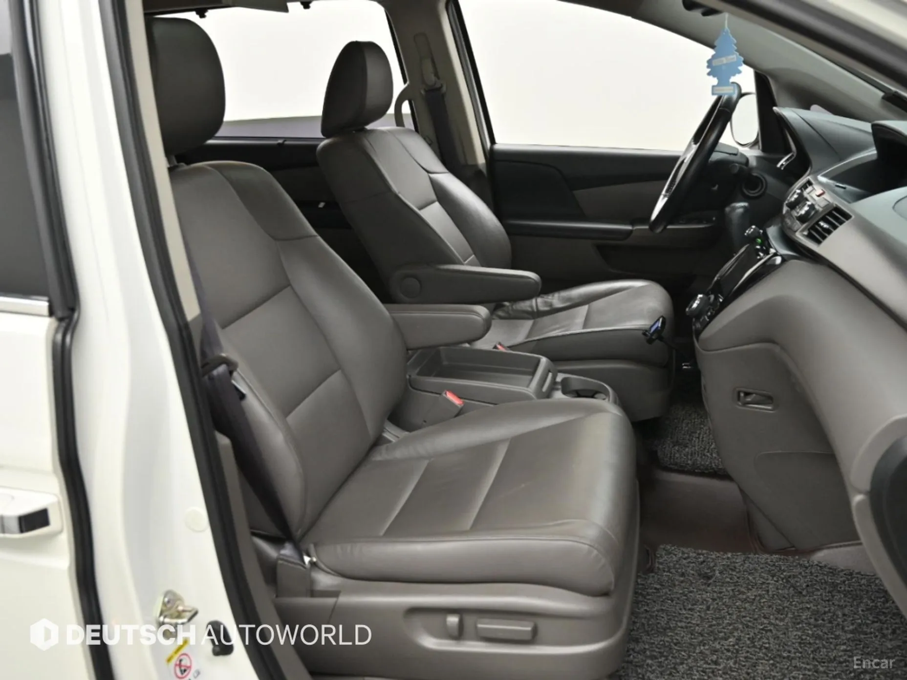 Honda Odyssey превью 10